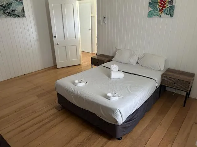 Bedroom, Bed in Maryborough City Motel