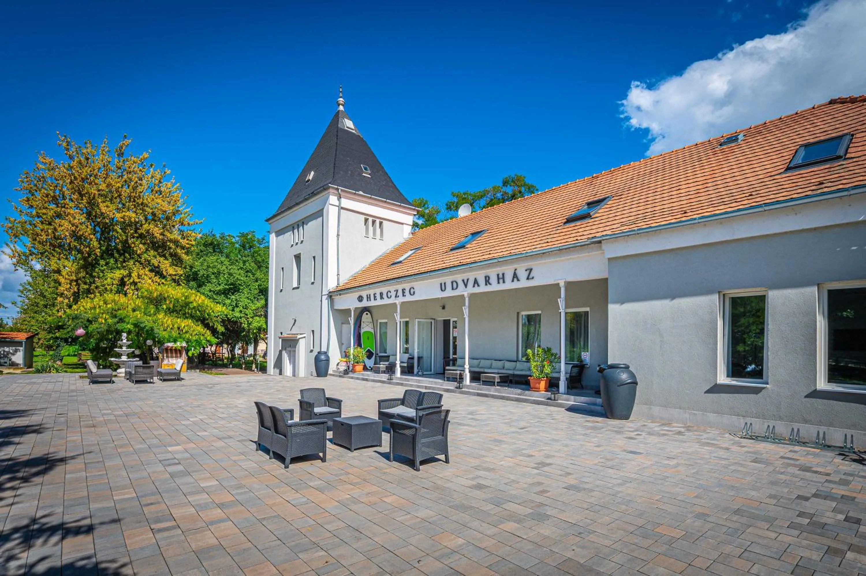 Herczeg Udvarház Poroszló