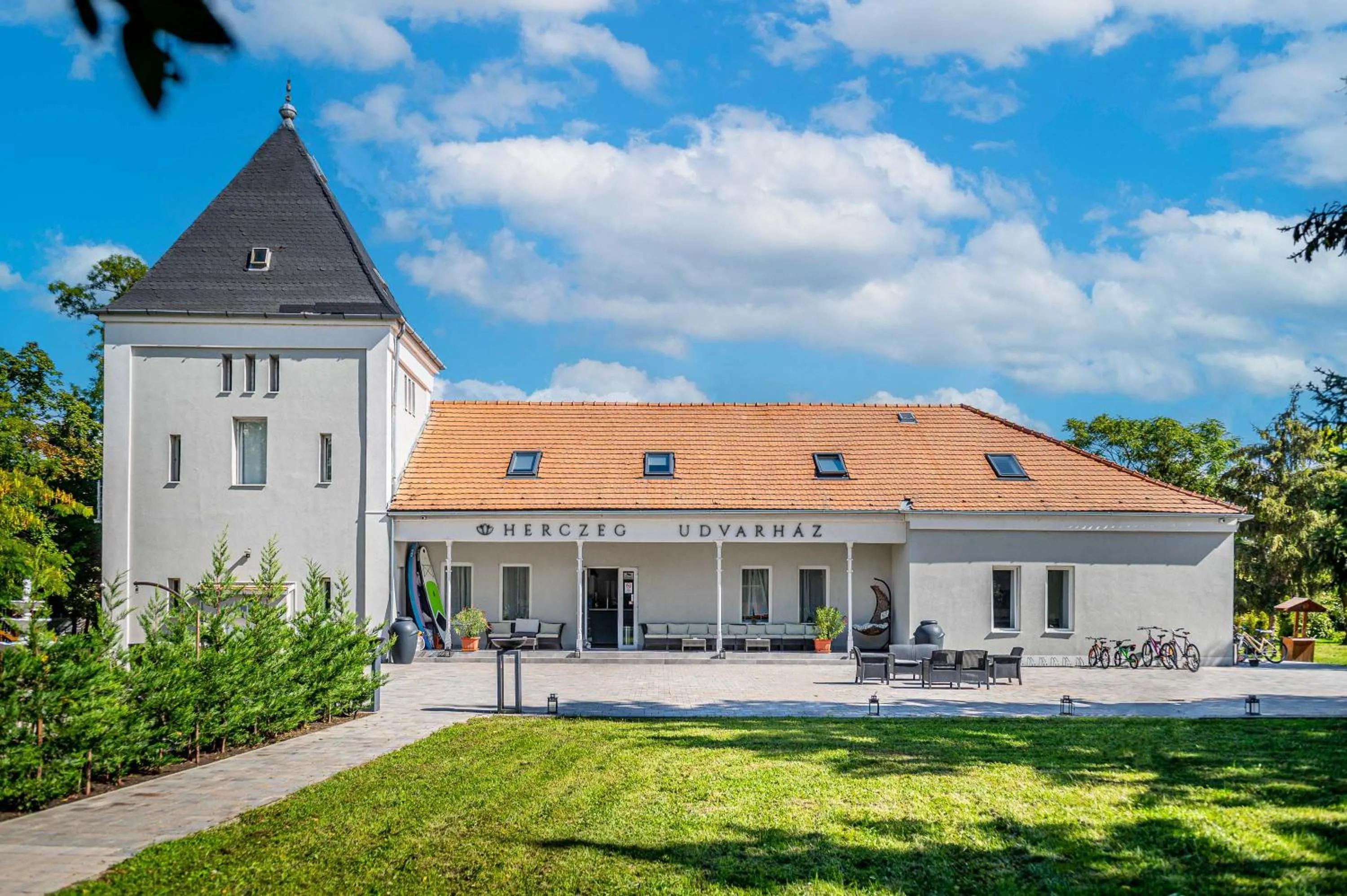 Herczeg Udvarház Poroszló