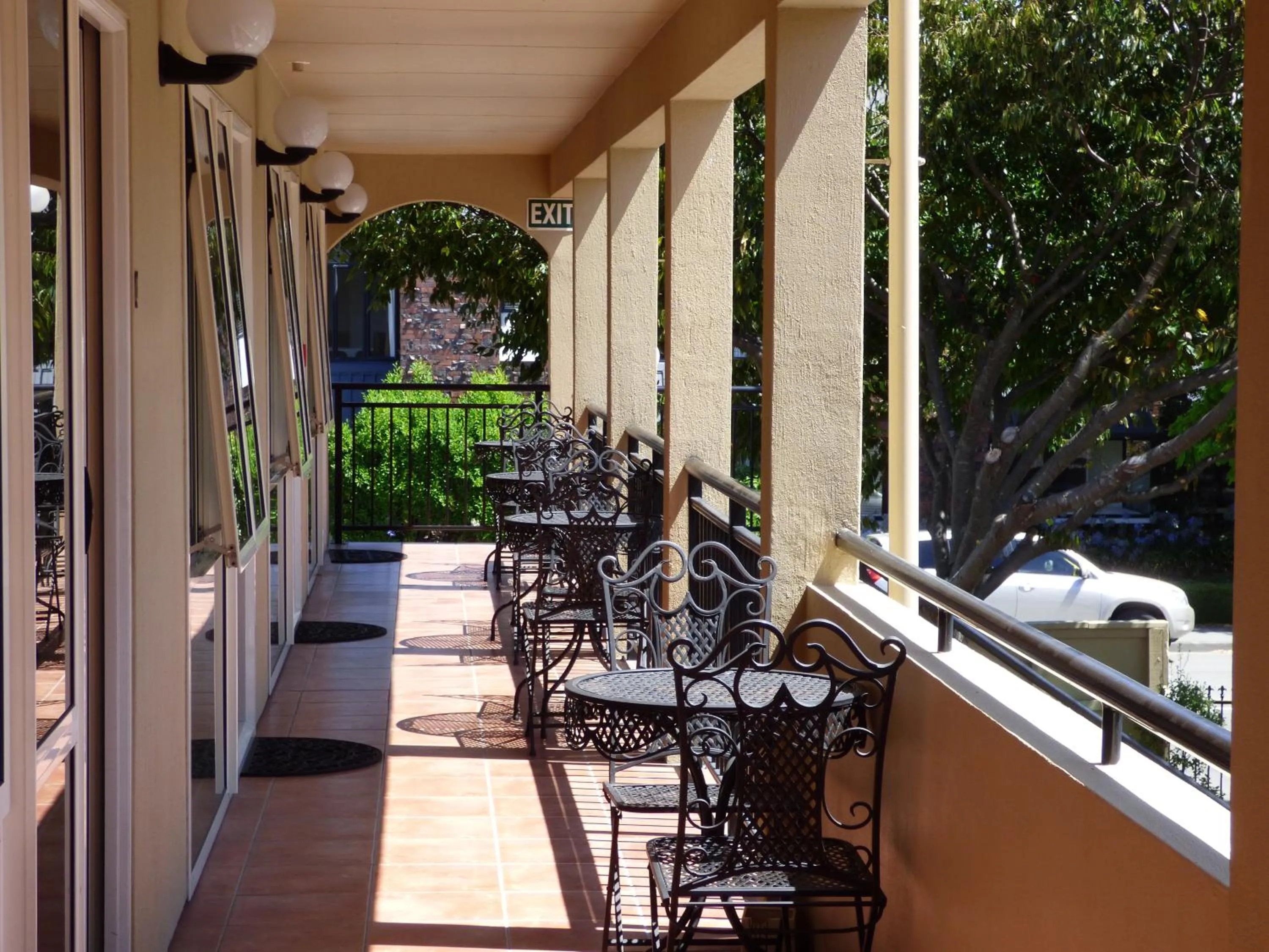 Seating area in Lugano Motor Lodge