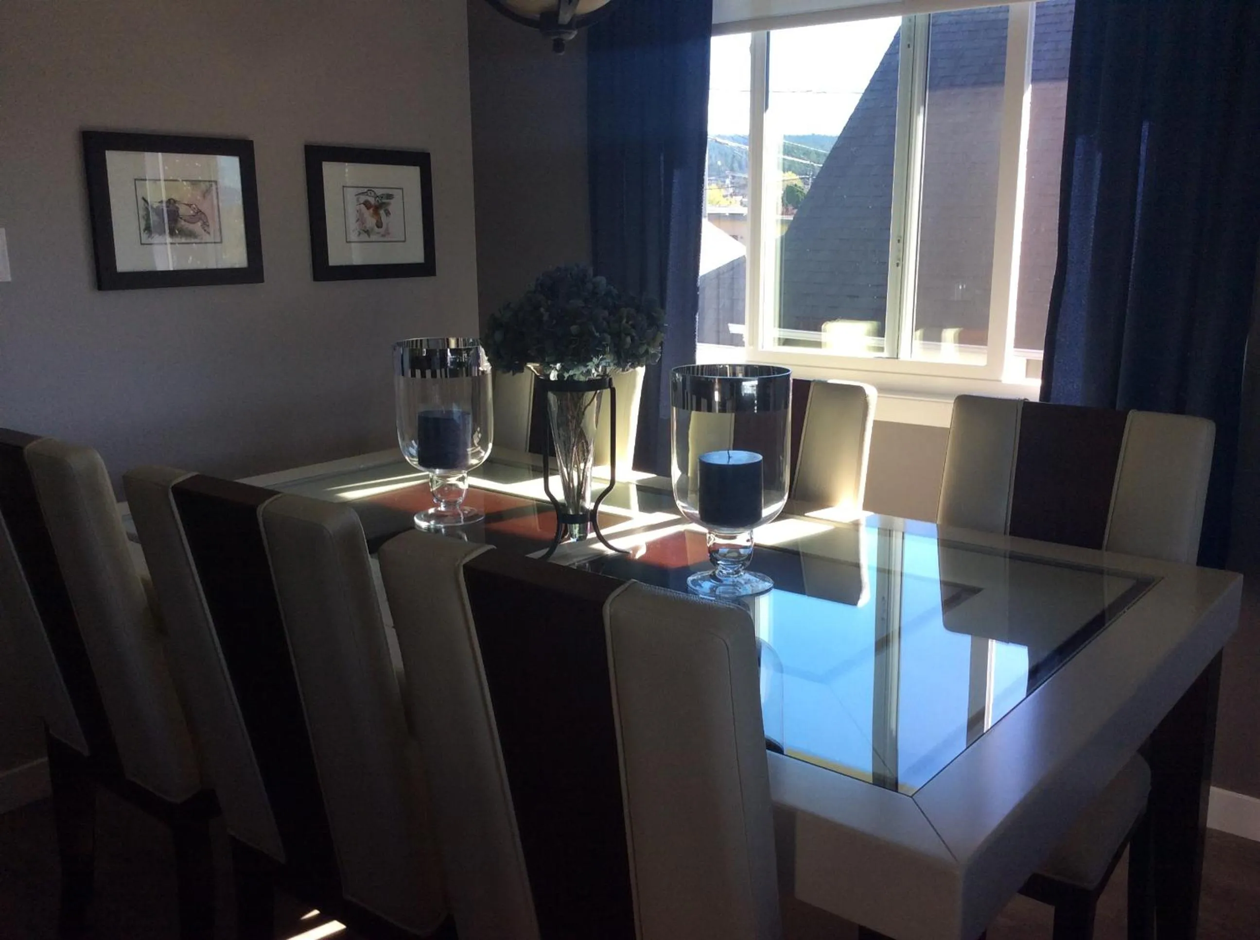 Dining area in Berkie’s Bed & Breakfast