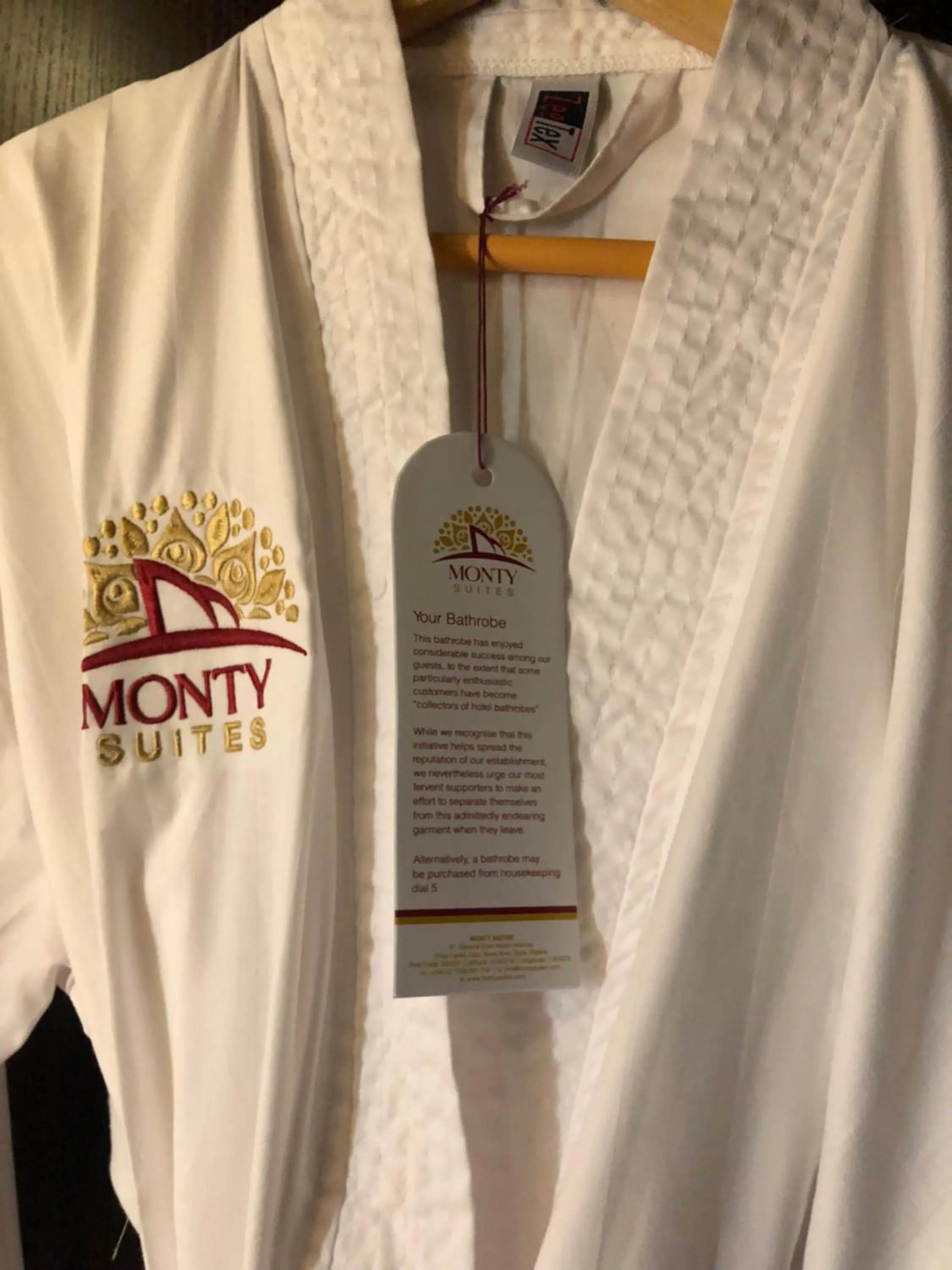 Bathroom in Monty Suites & Golf