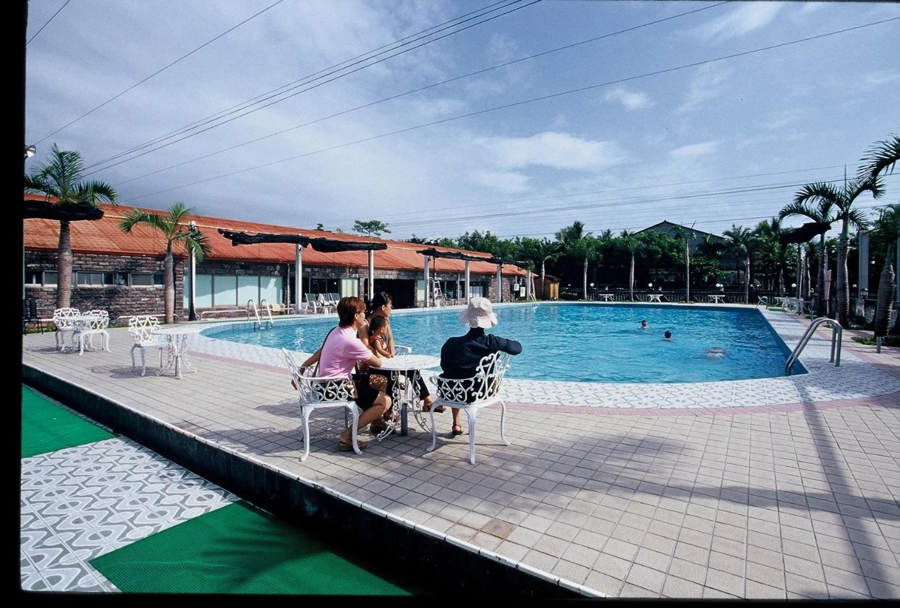 Swimming pool in Yi Yuan Resort