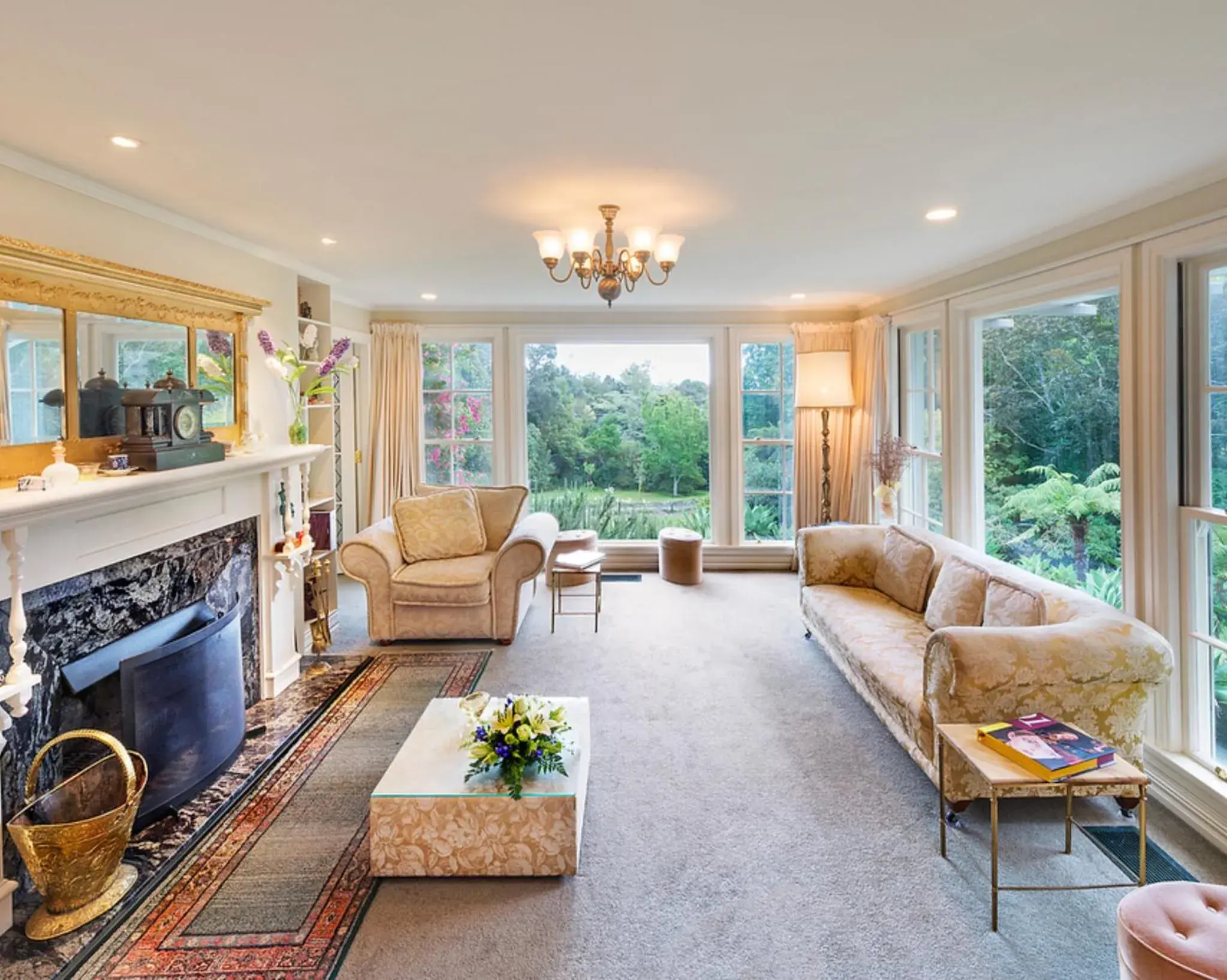 Living room in Greenmantle Estate Hotel Living room in Greenmantle Estate Hotel