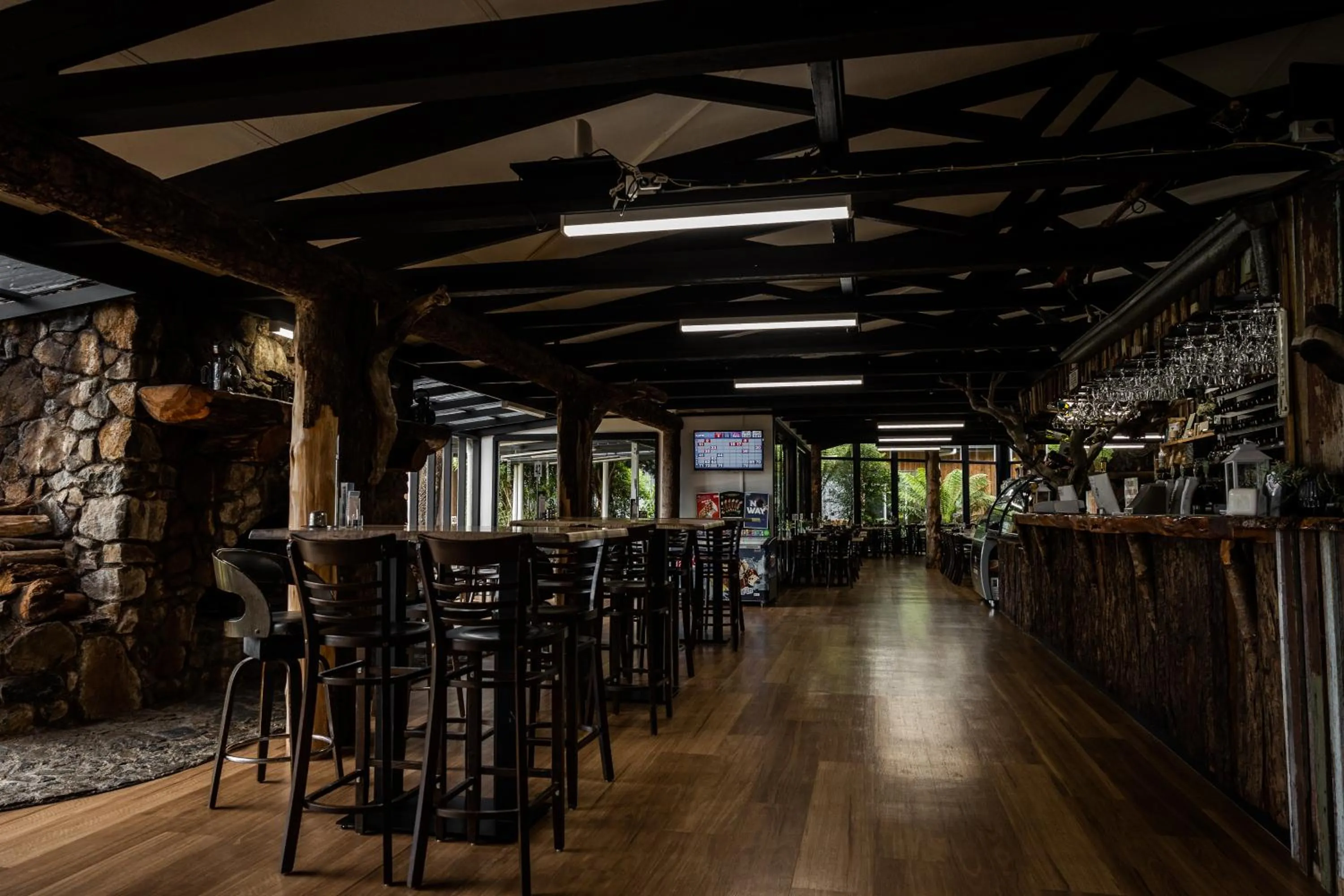 Restaurant/places to eat in Tullah Lakeside Lodge