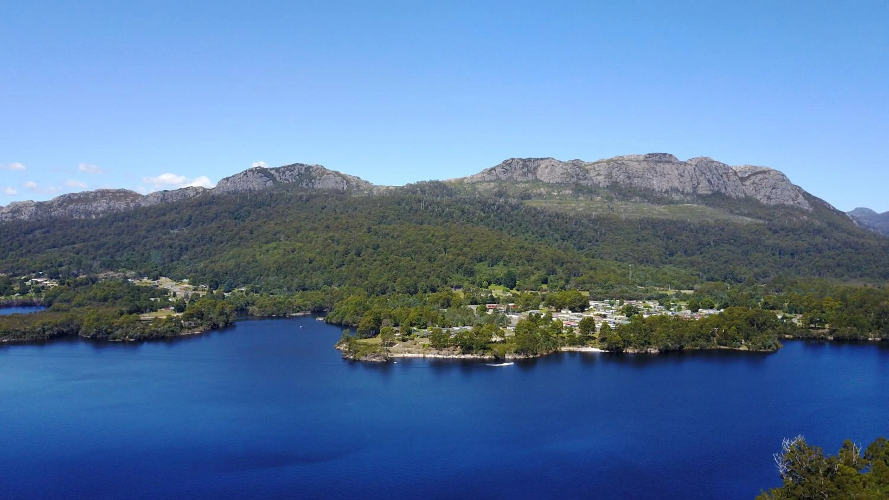 On site in Tullah Lakeside Lodge