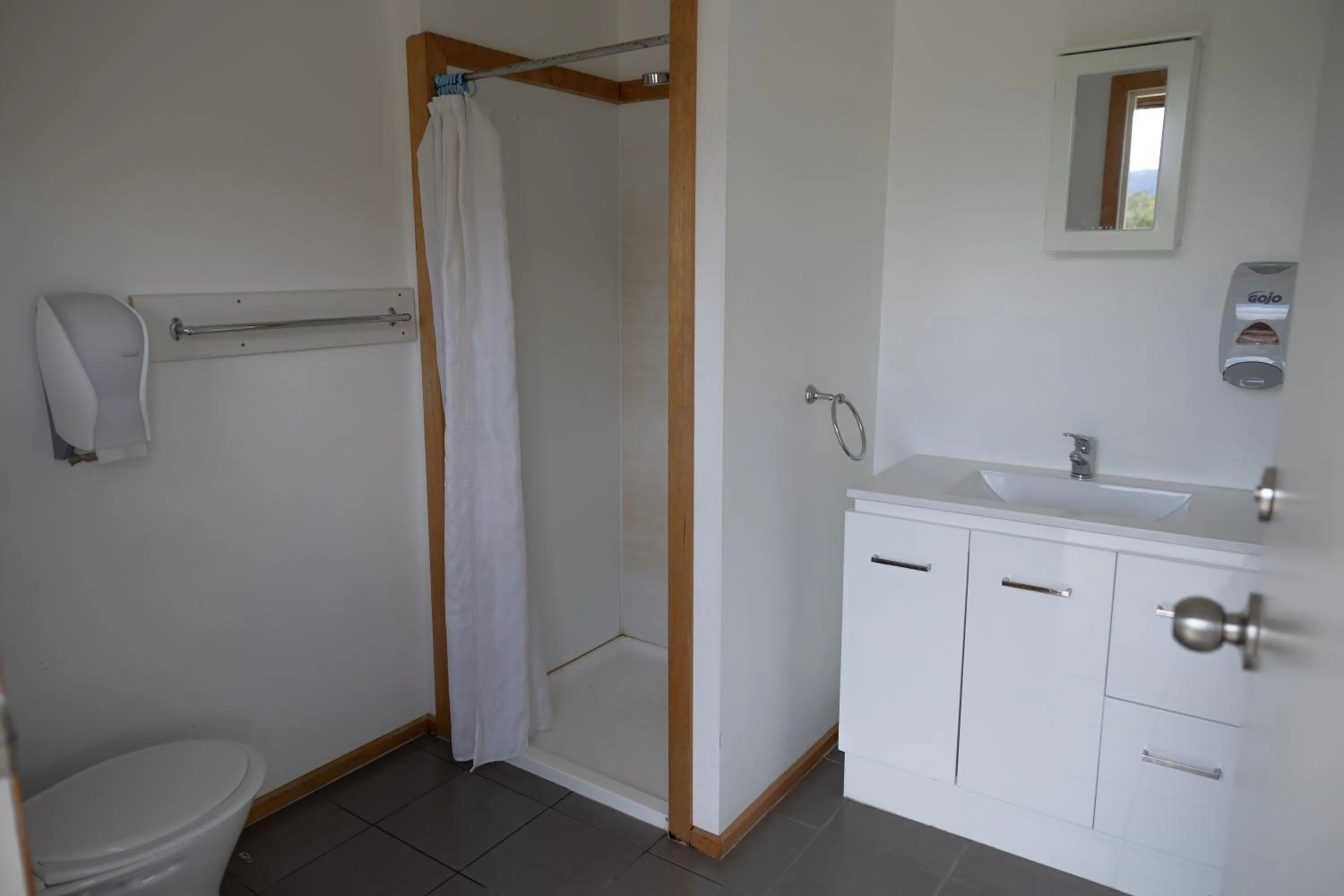 Bathroom in Tullah Lakeside Lodge