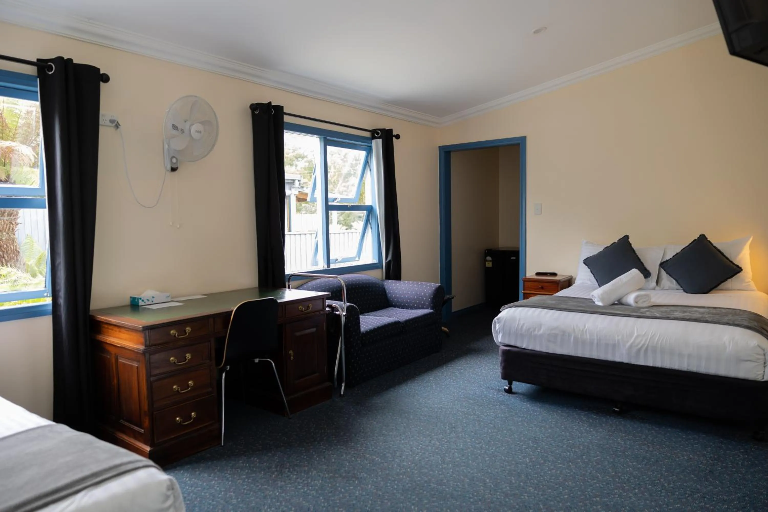 Bedroom, Bed in Tullah Lakeside Lodge