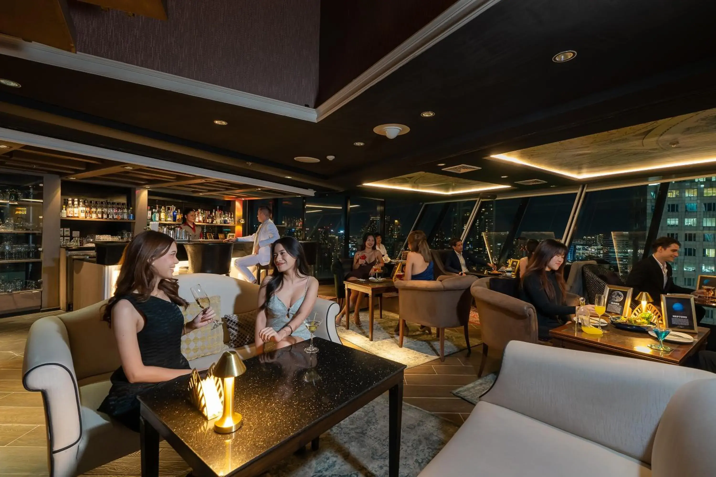 Lounge or bar in The Continent Hotel Sukhumvit - Asok BTS Bangkok Lounge or bar in The Continent Hotel Sukhumvit - Asok BTS Bangkok