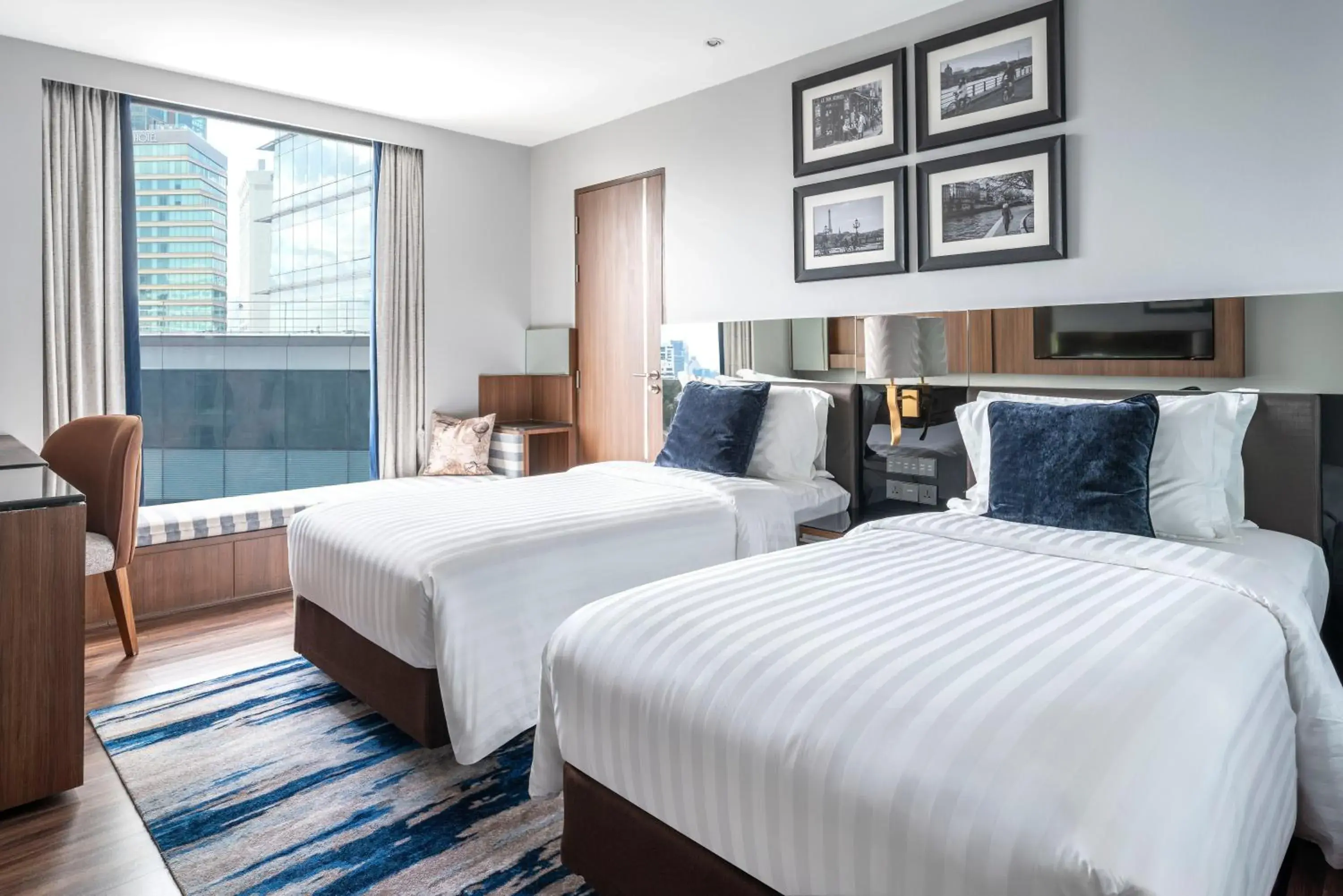 Continent Skyline Twin in The Continent Hotel Sukhumvit - Asok BTS Bangkok Continent Skyline Twin in The Continent Hotel Sukhumvit - Asok BTS Bangkok