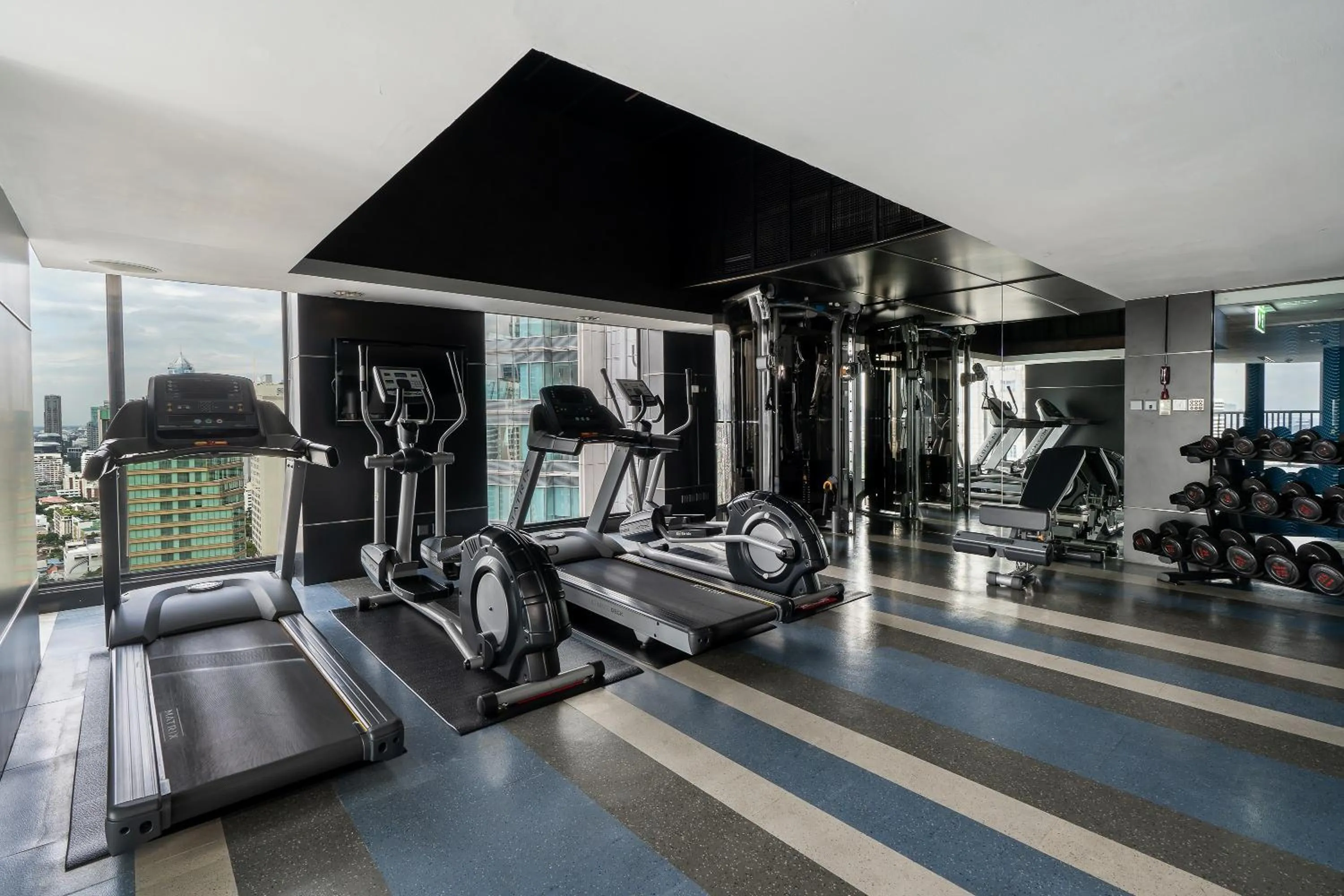 Fitness centre/facilities in The Continent Hotel Sukhumvit - Asok BTS Bangkok