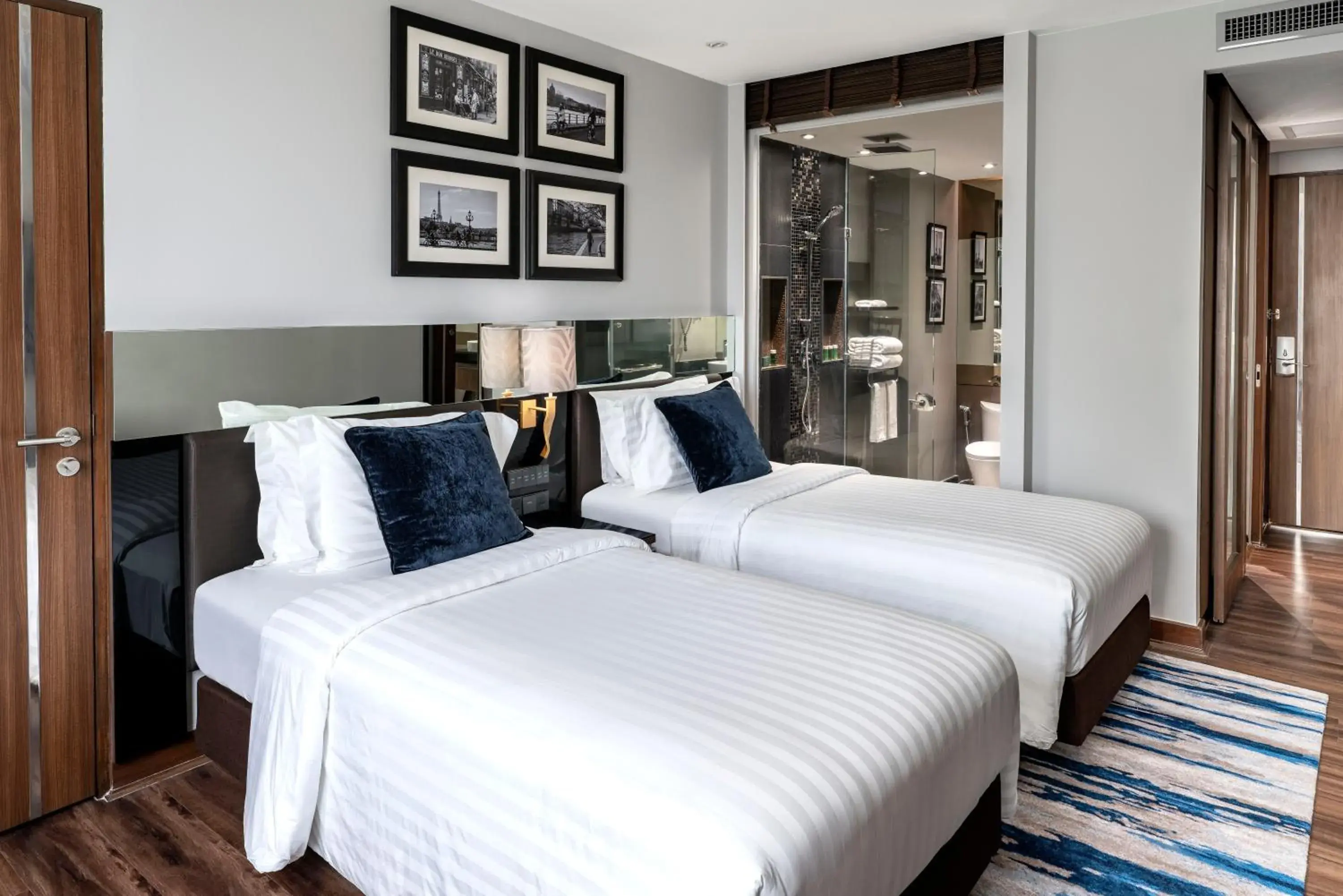 Continent Skyline Twin in The Continent Hotel Sukhumvit - Asok BTS Bangkok Continent Skyline Twin in The Continent Hotel Sukhumvit - Asok BTS Bangkok