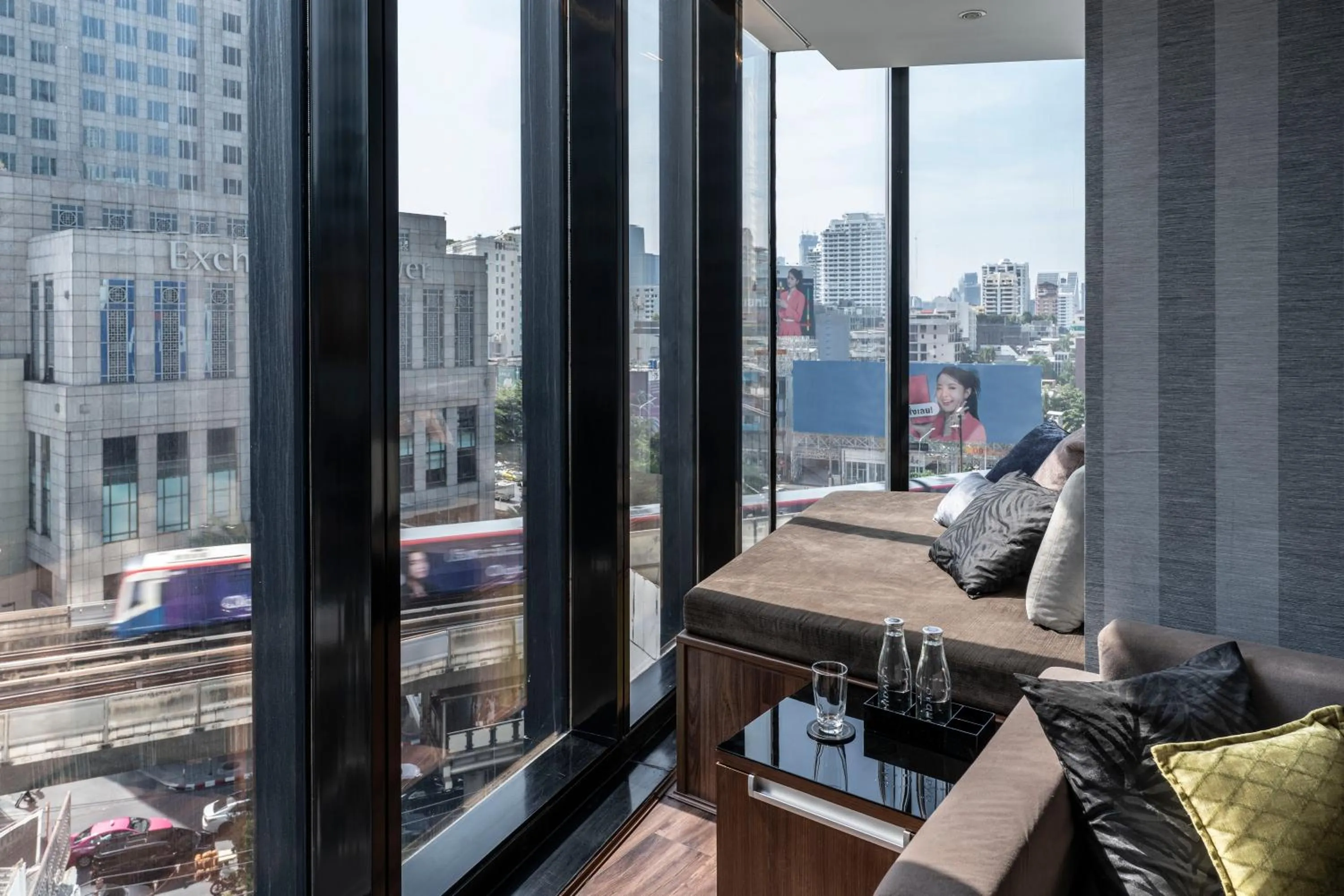 Seating area in The Continent Hotel Sukhumvit - Asok BTS Bangkok