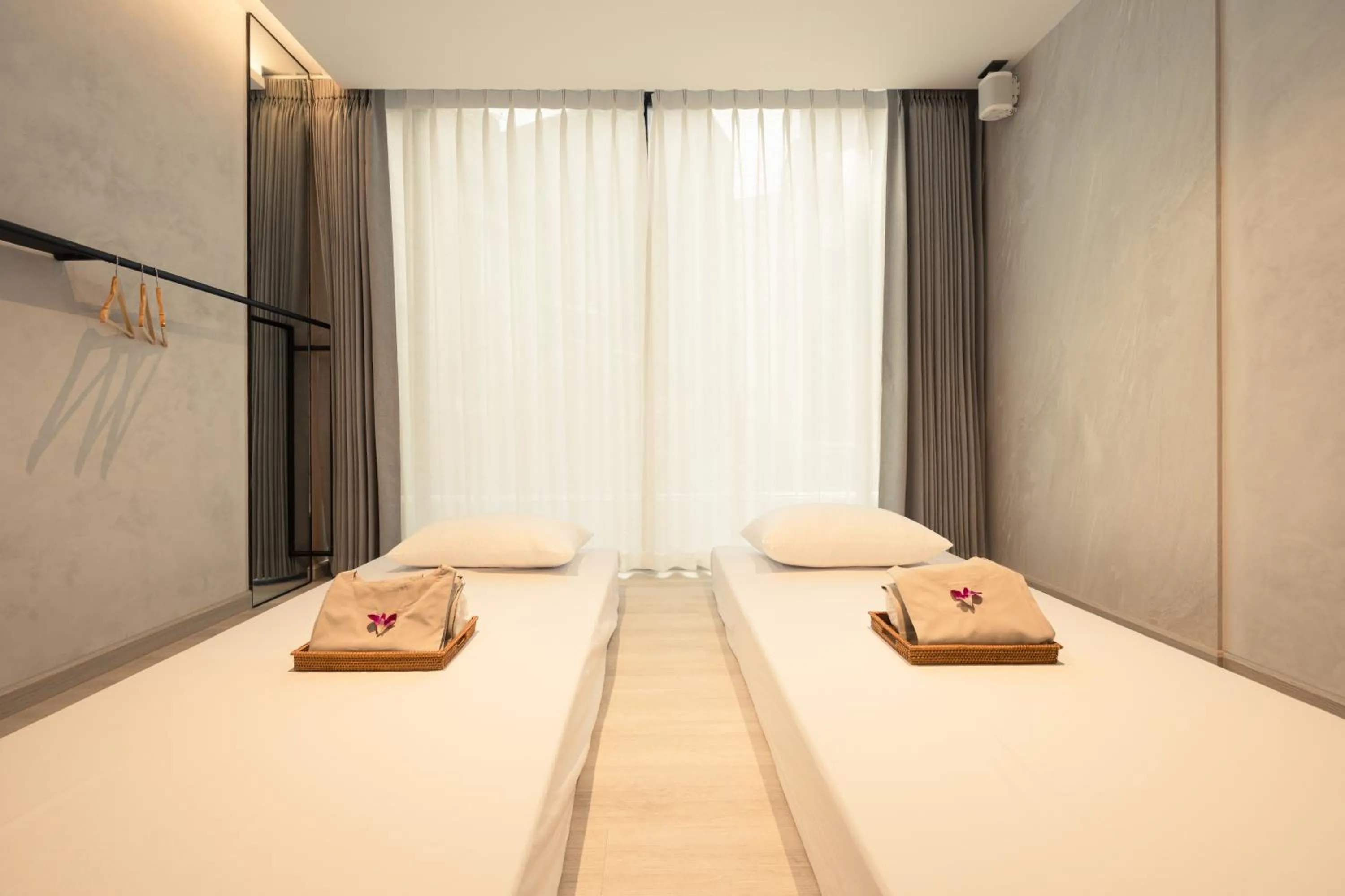 Spa and wellness centre/facilities, Bed in The Continent Hotel Sukhumvit - Asok BTS Bangkok