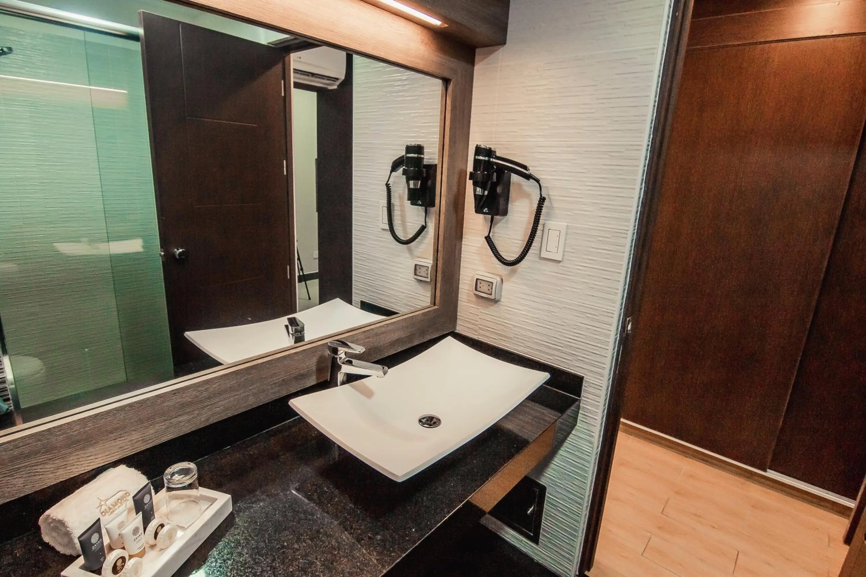 Bathroom in Hotel Diamond Lima