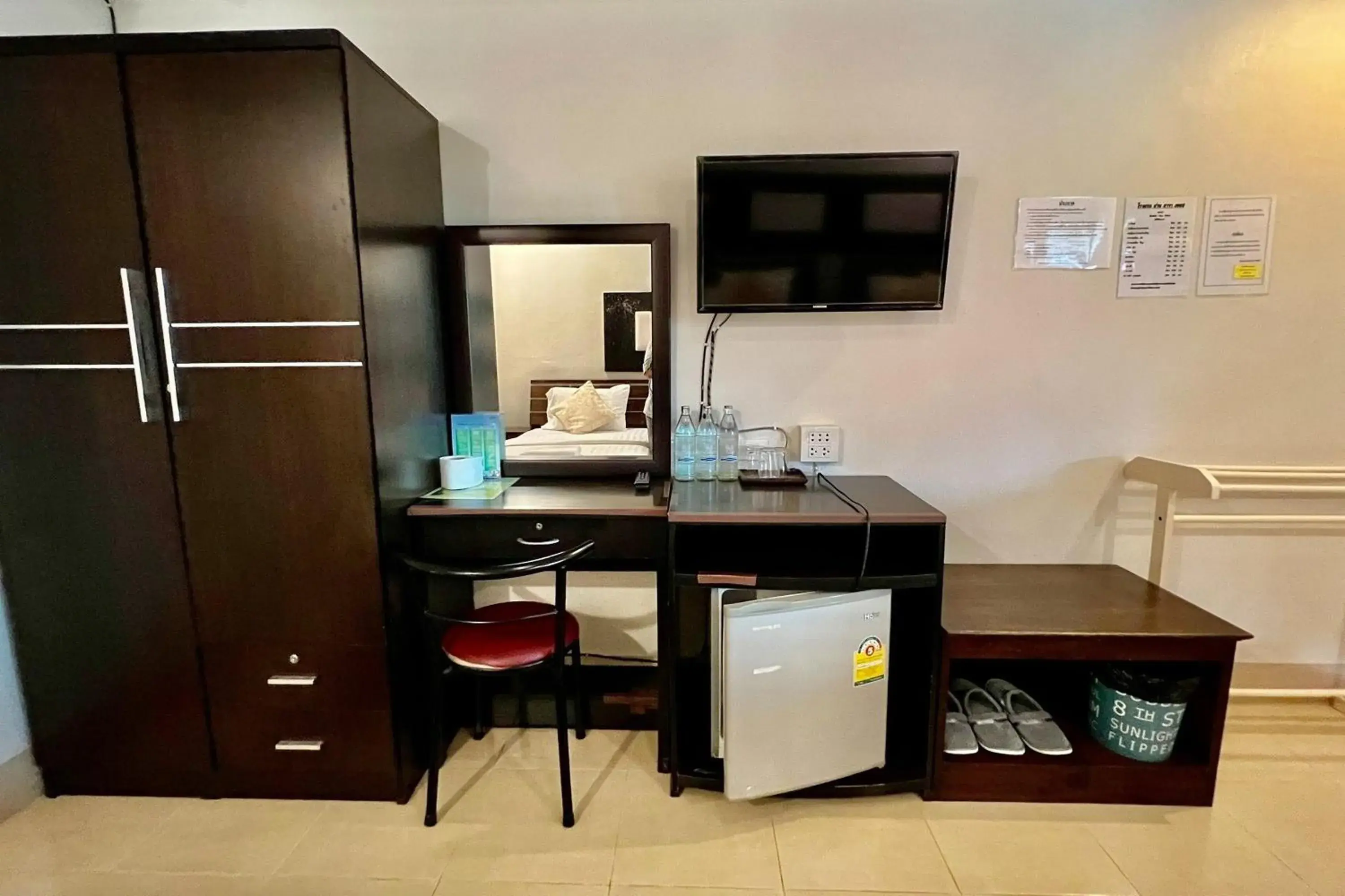 wardrobe in Nan Thara Place wardrobe in Nan Thara Place