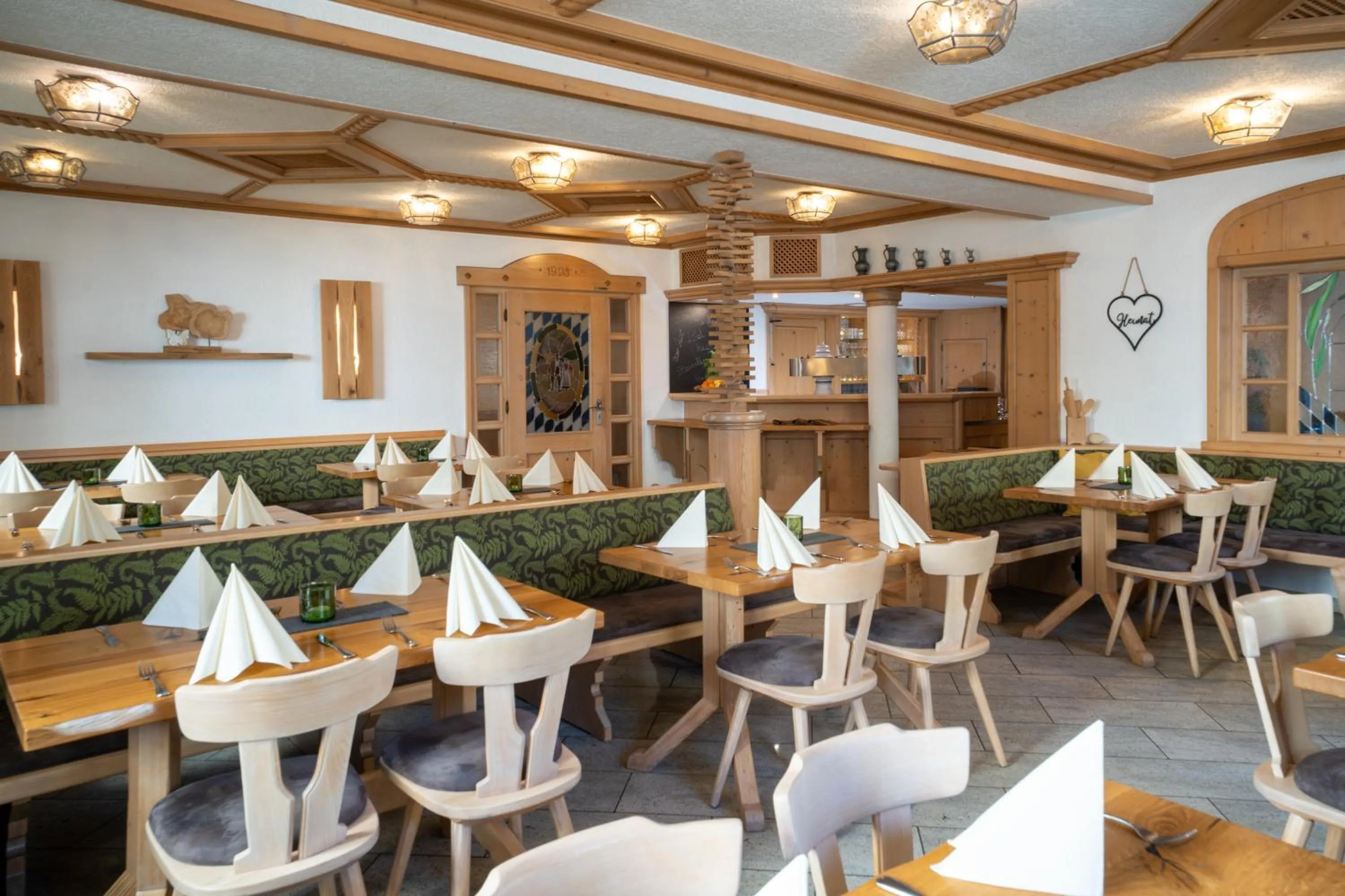 Restaurant/places to eat in Bayerische Gastwirtschaft Dimpfl-Stadl
