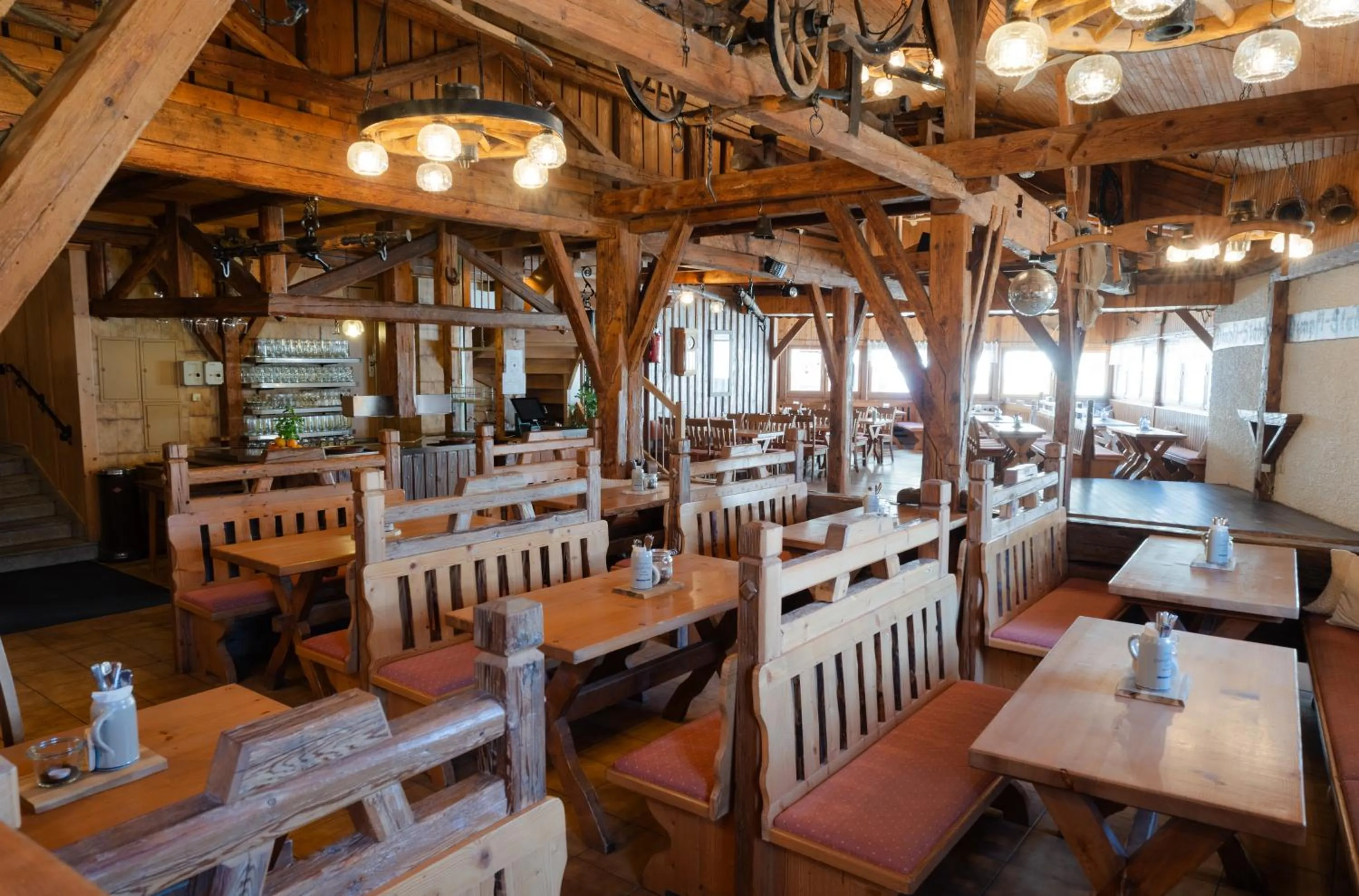 Restaurant/places to eat in Bayerische Gastwirtschaft Dimpfl-Stadl