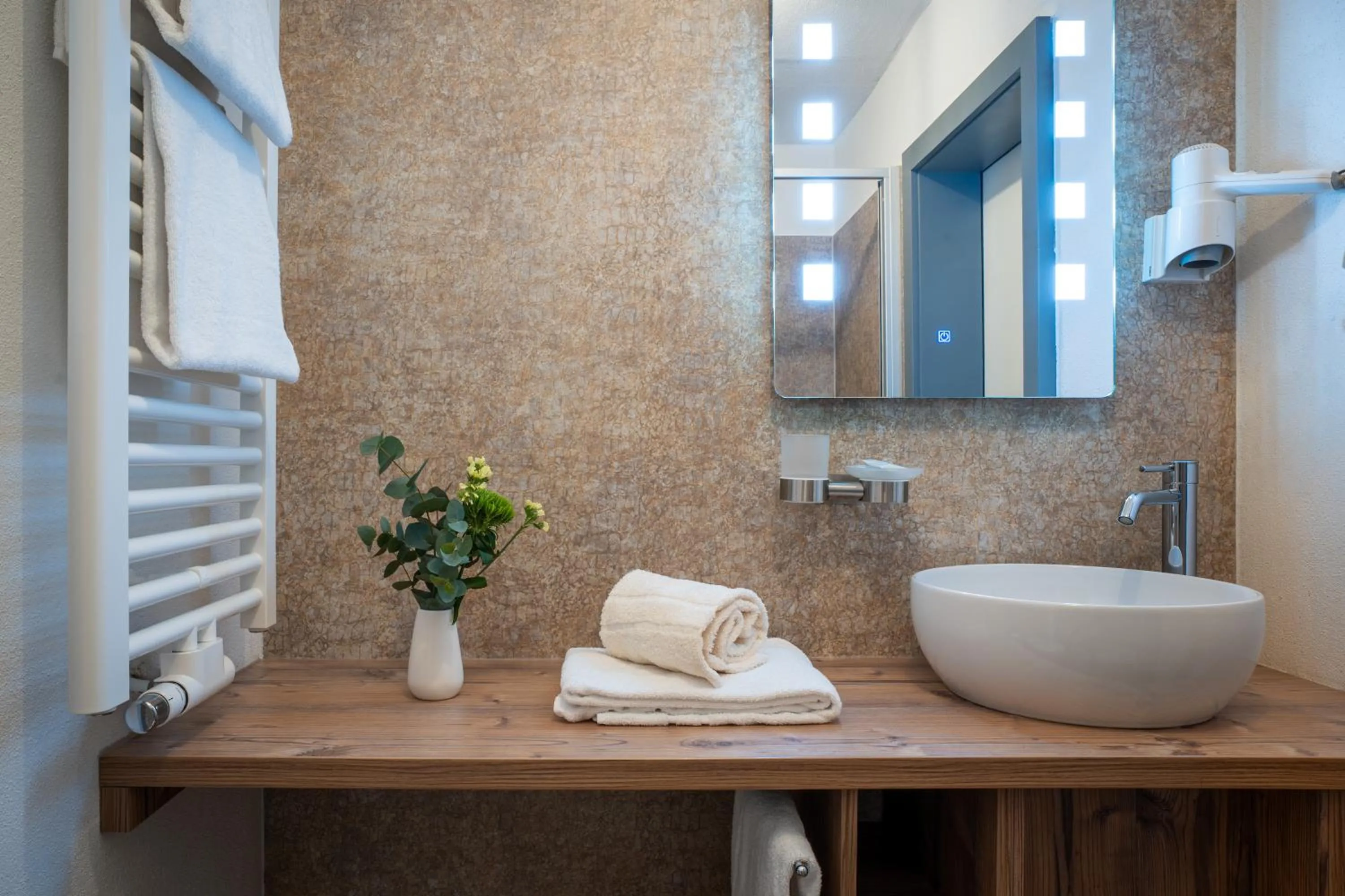 Bathroom in Bayerische Gastwirtschaft Dimpfl-Stadl