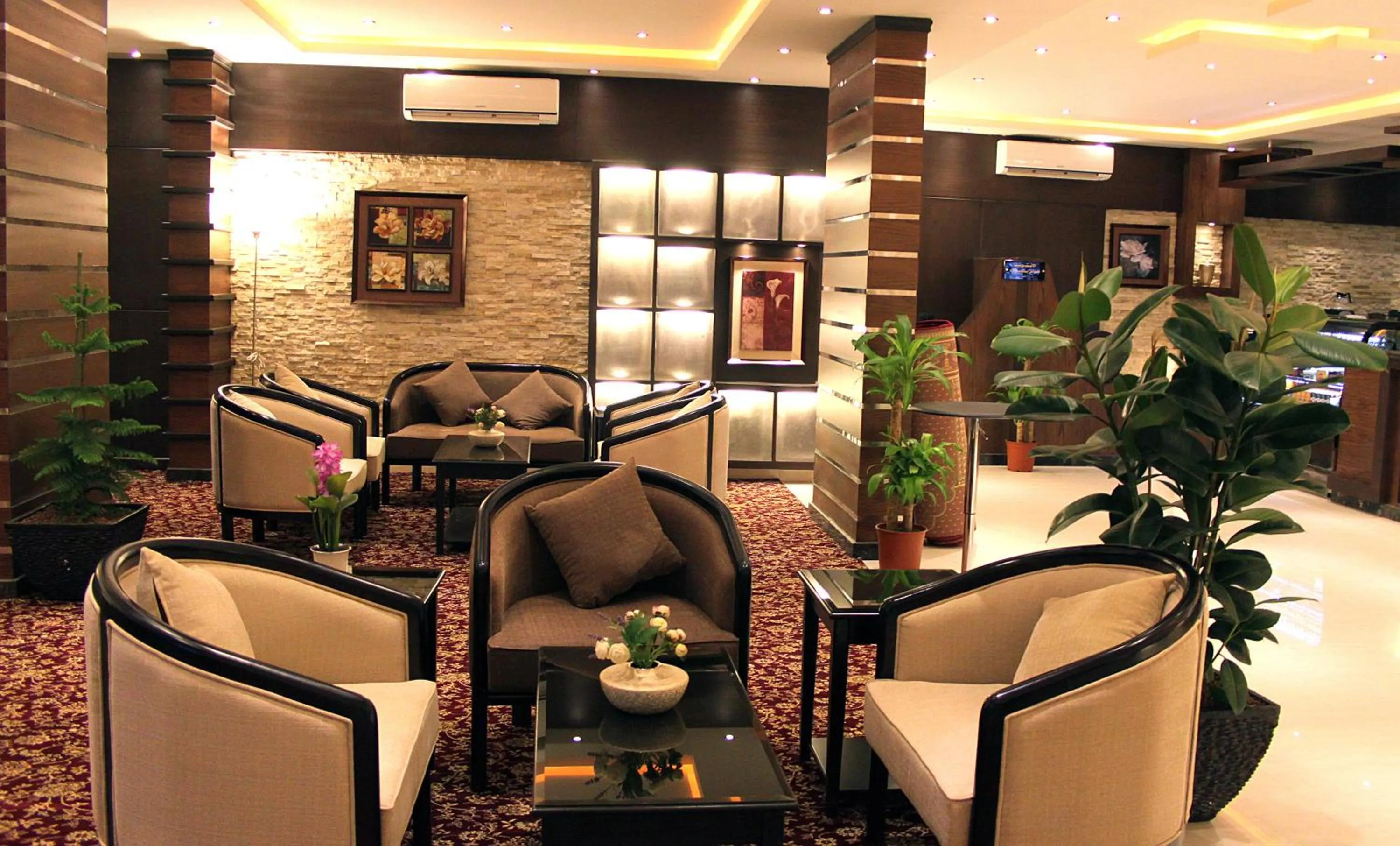 Lobby or reception in Rest Night Serviced Apartments - Al Nafal