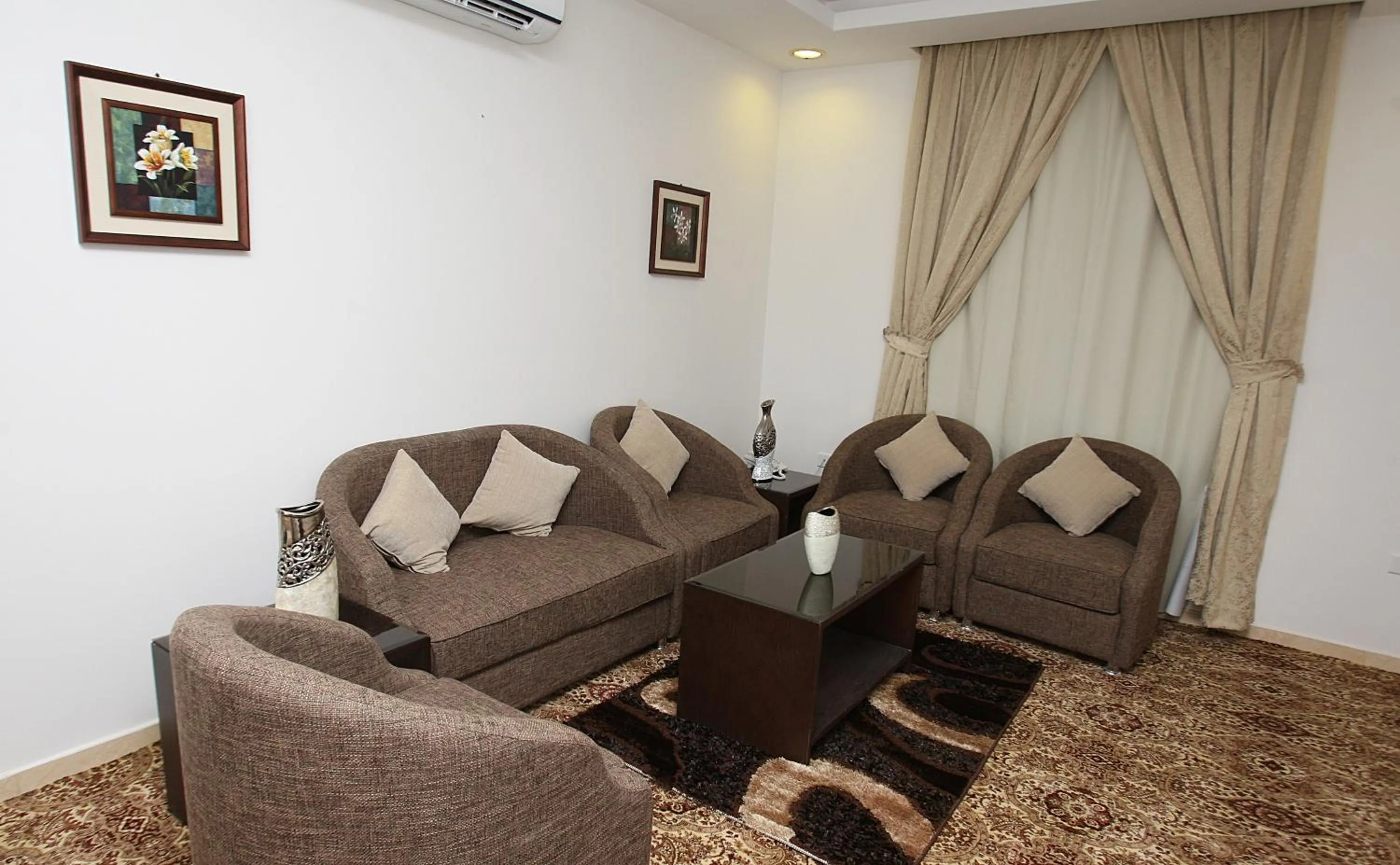 Living room in Rest Night Serviced Apartments - Al Nafal