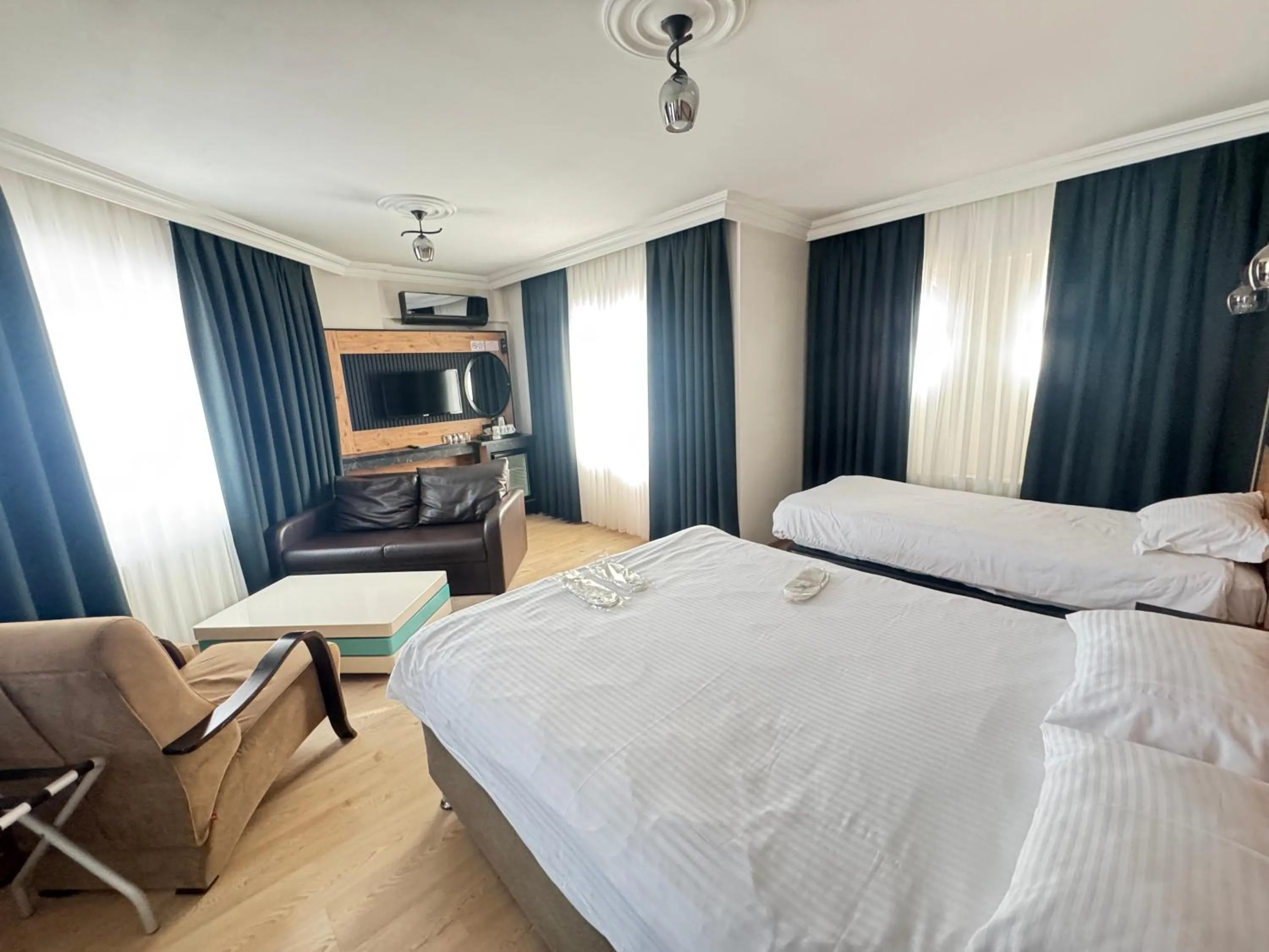 Photo of the whole room, Bed in Amasra Ceylin Otel