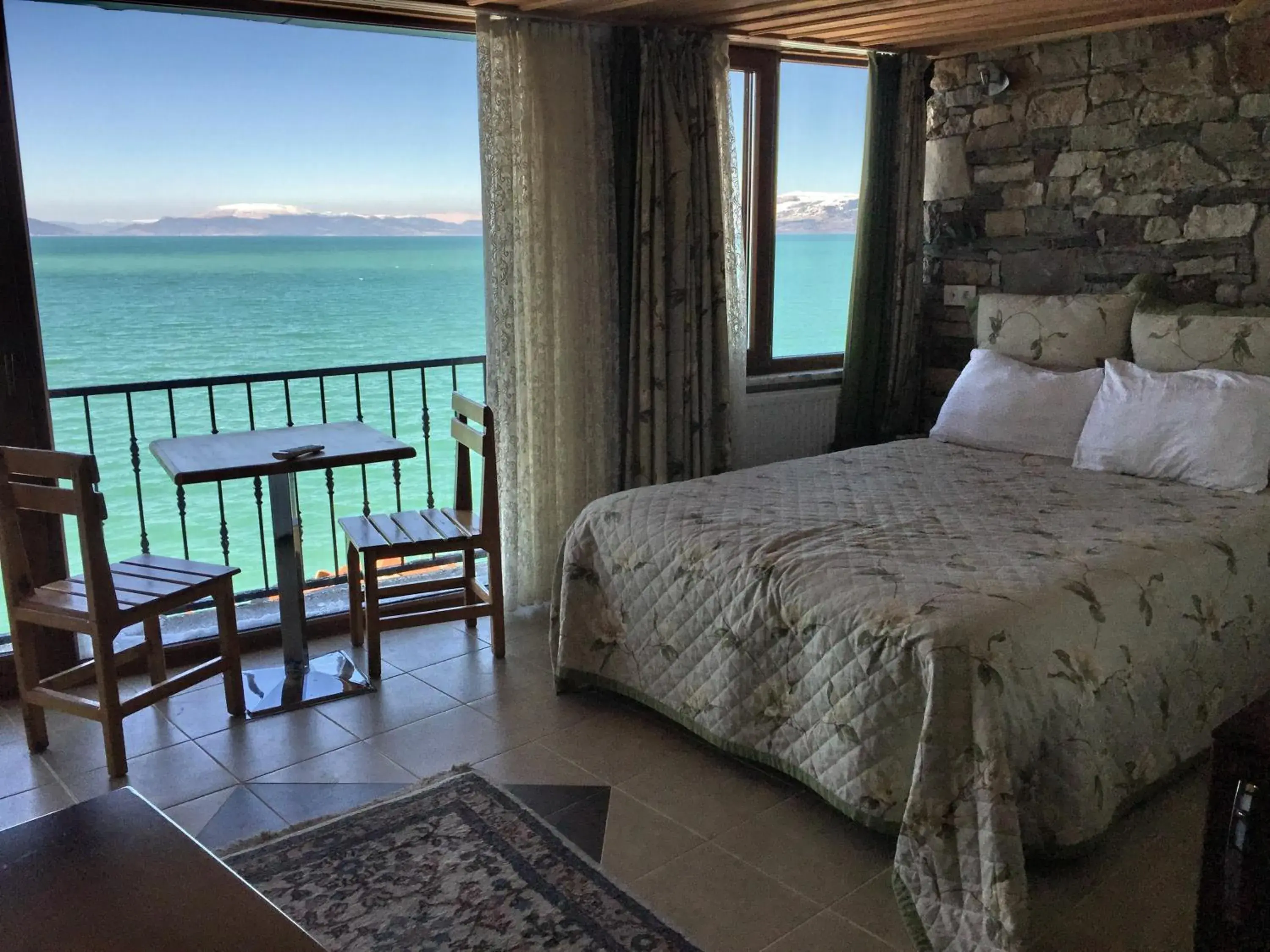 Comfort Double Room with Lake View in Fulya Pension Comfort Double Room with Lake View in Fulya Pension