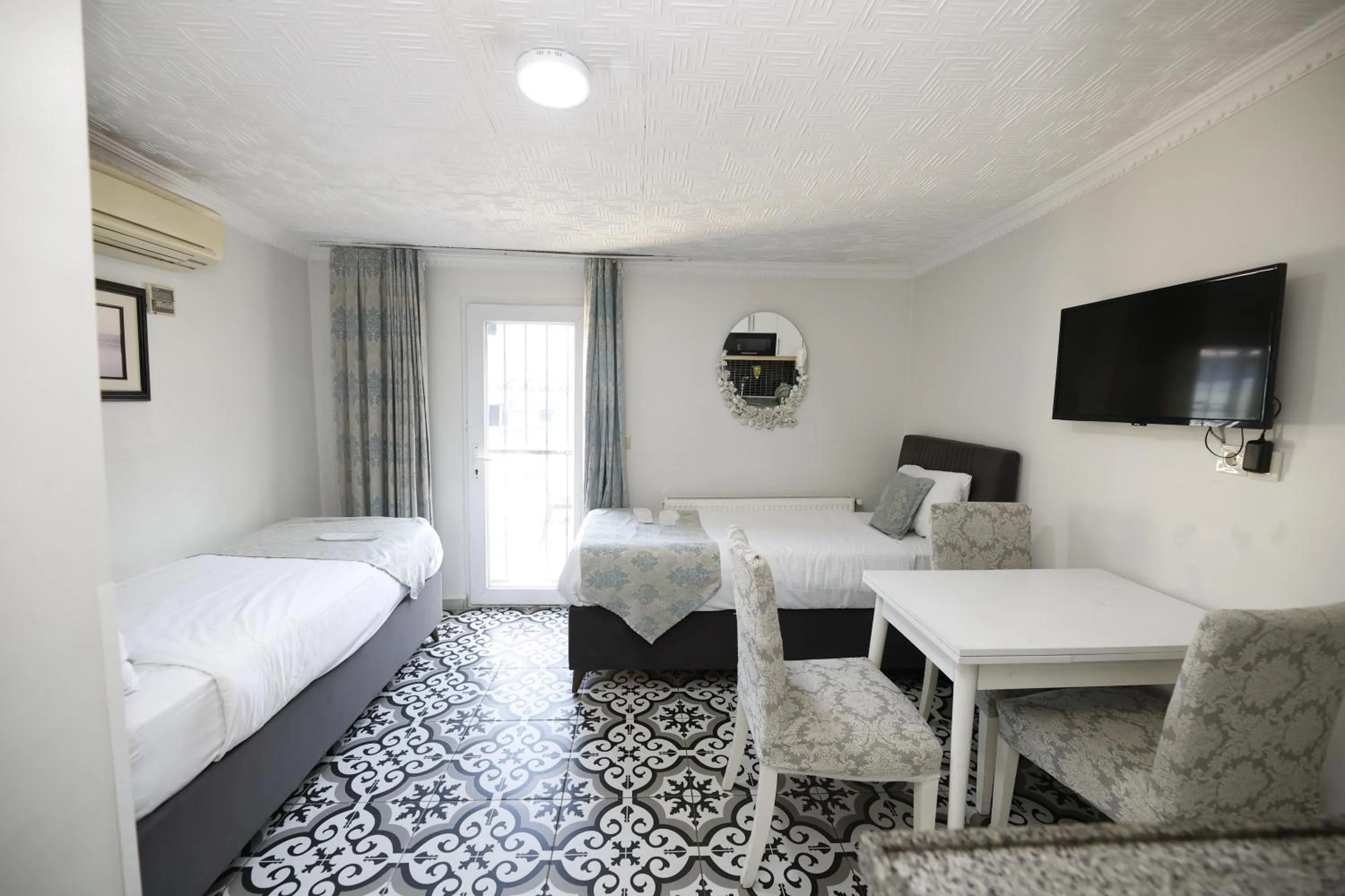 Bed in Lemon Residence