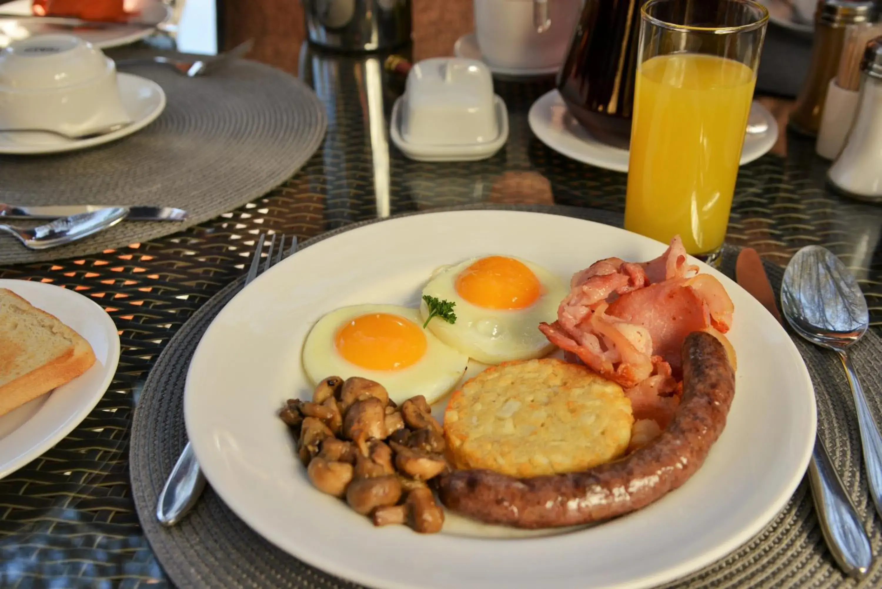 Breakfast in Sibuya Game Reserve and Lodge Breakfast in Sibuya Game Reserve and Lodge