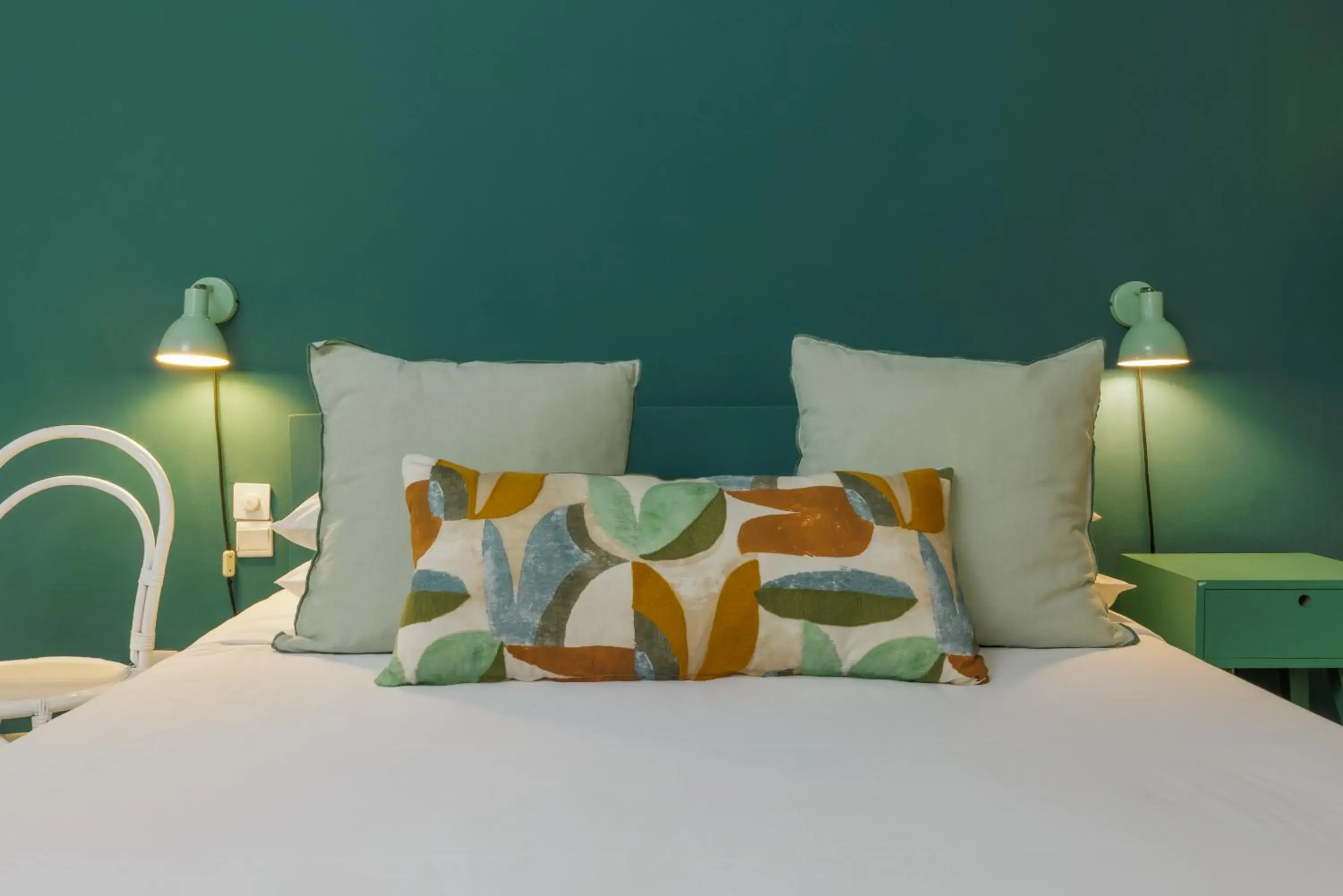 Bed in Coin de Mire Attitude Bed in Coin de Mire Attitude