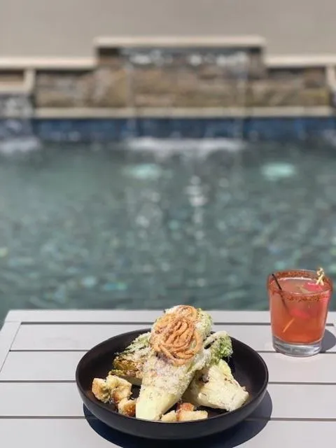 Restaurant/places to eat in Hilton Dallas-Park Cities