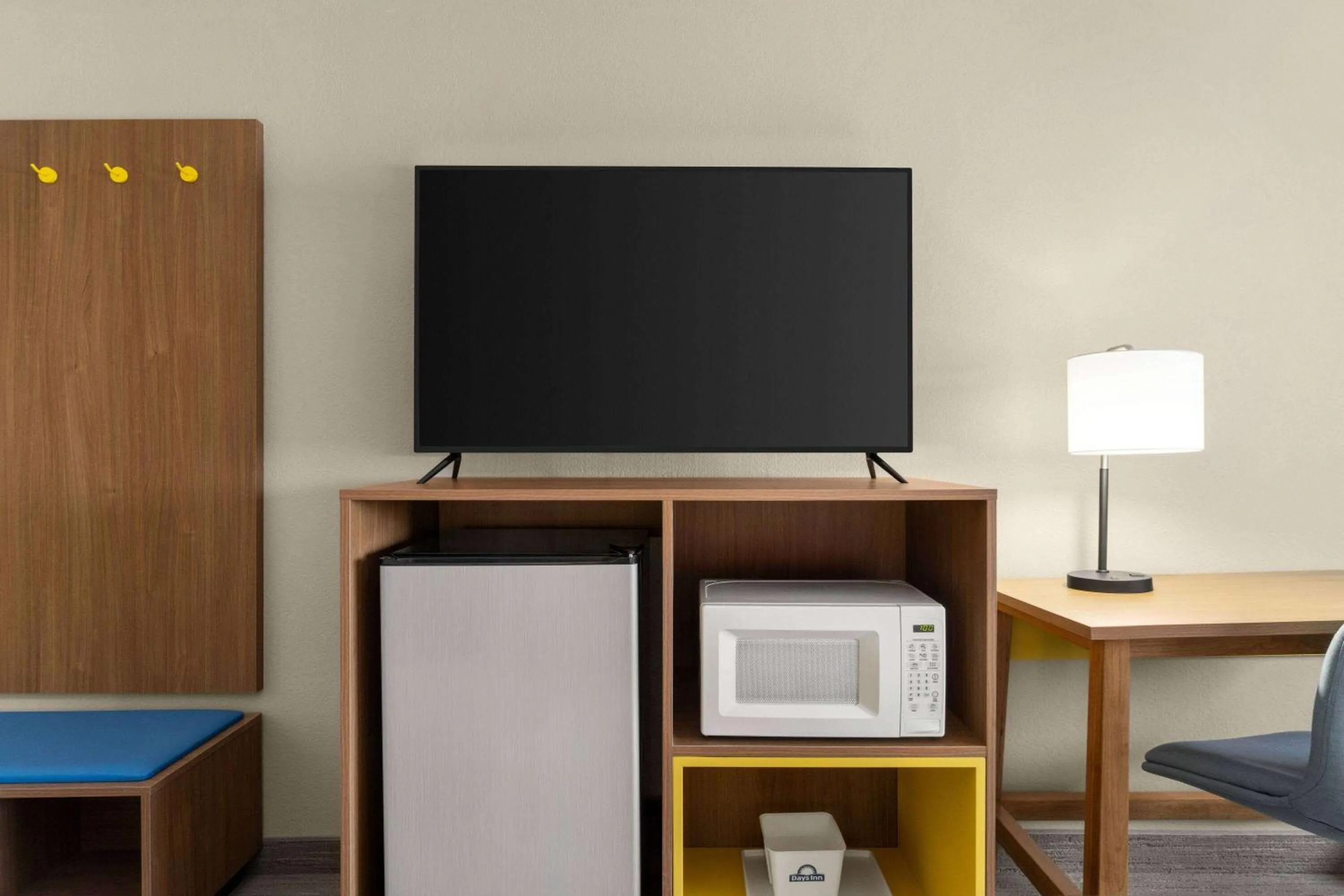 Photo of the whole room in Days Inn by Wyndham Washington Court House