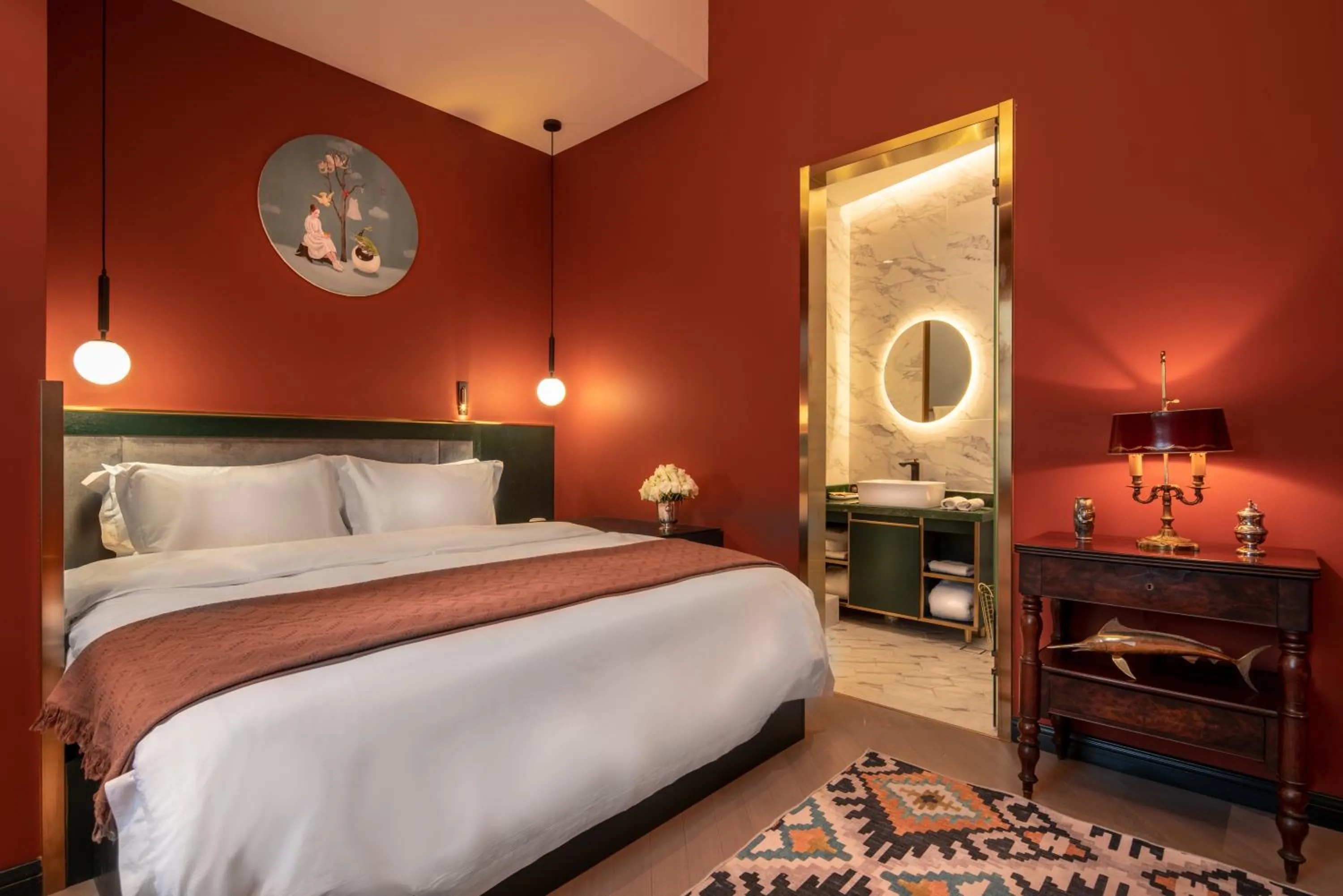 Bed in Moon and Chalice Boutique Hotel