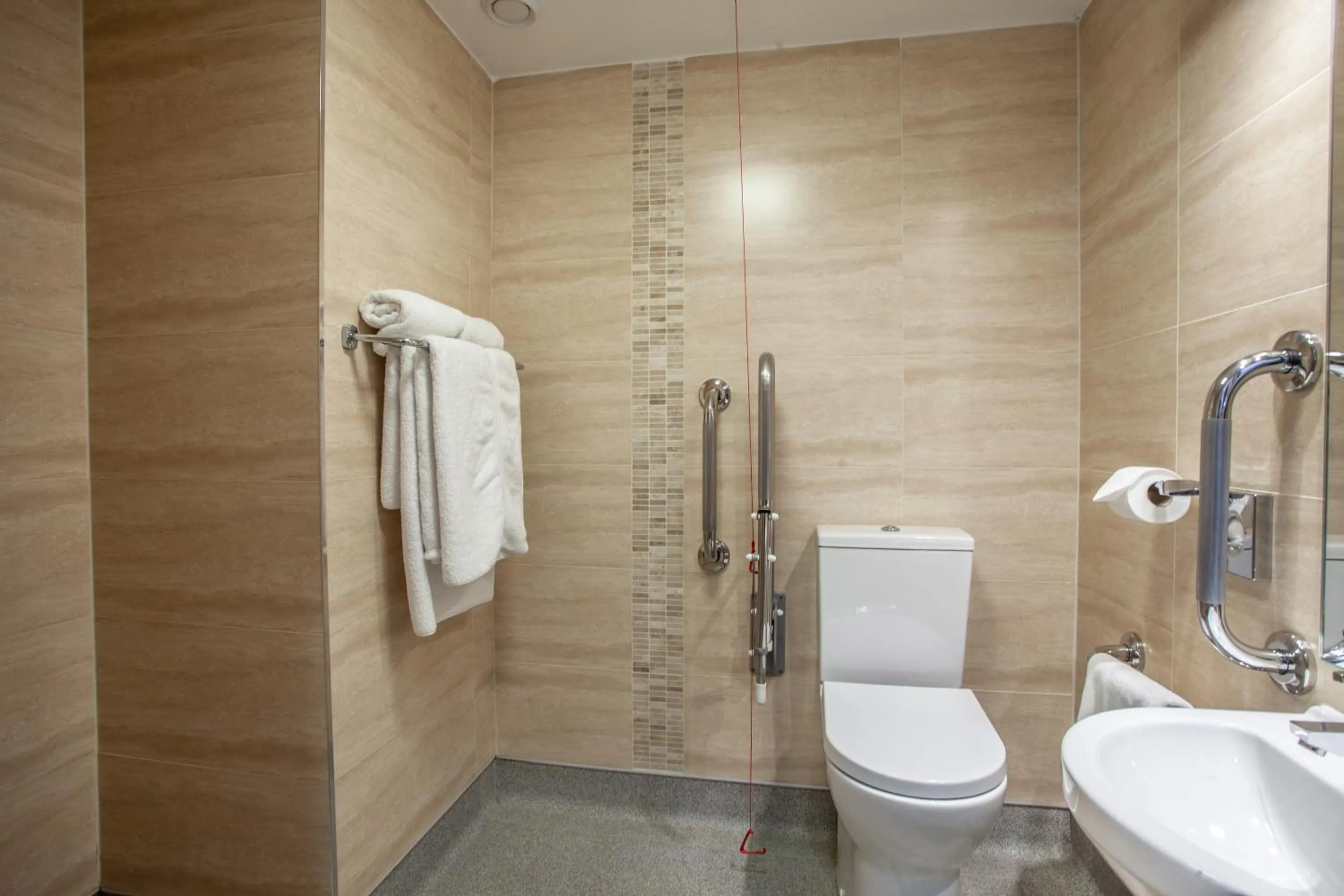 Bathroom in Blackpool Football Club Stadium Hotel, a member of Radisson Individuals