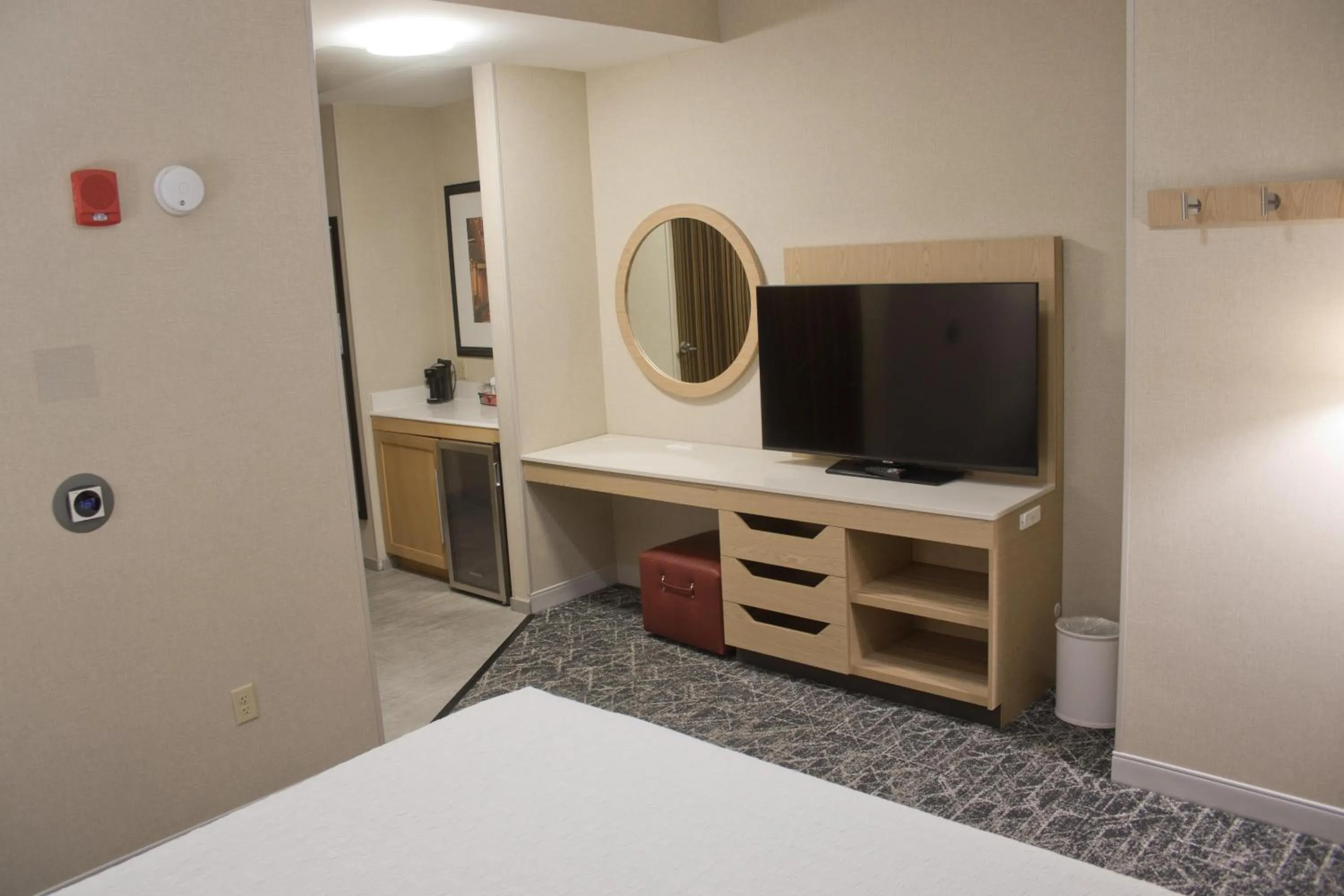 Bedroom, Bed in Hampton Inn & Suites Denver-Speer Boulevard