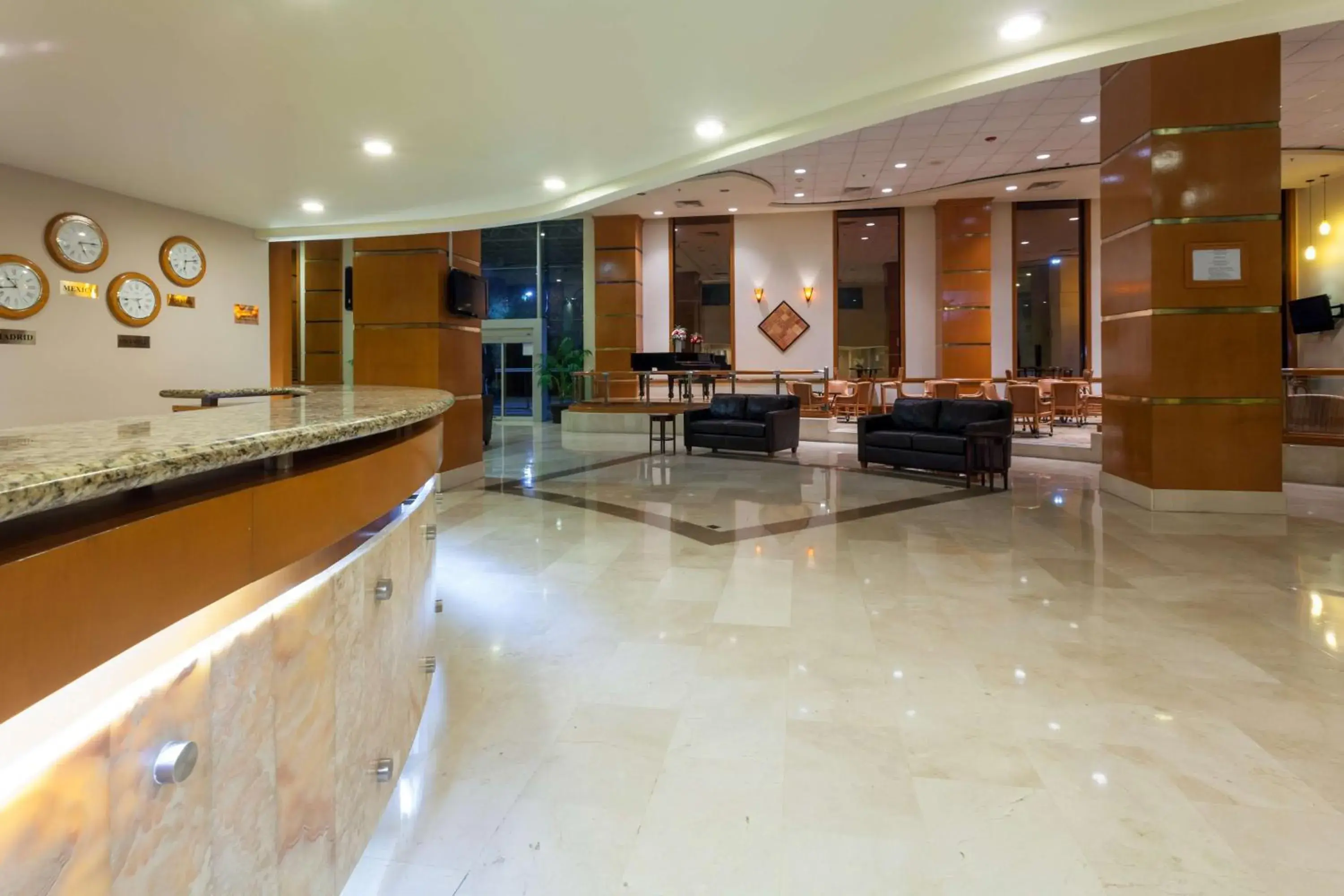 Lobby or reception in Best Western PLUS Nuevo Laredo Inn & Suites Lobby or reception in Best Western PLUS Nuevo Laredo Inn & Suites