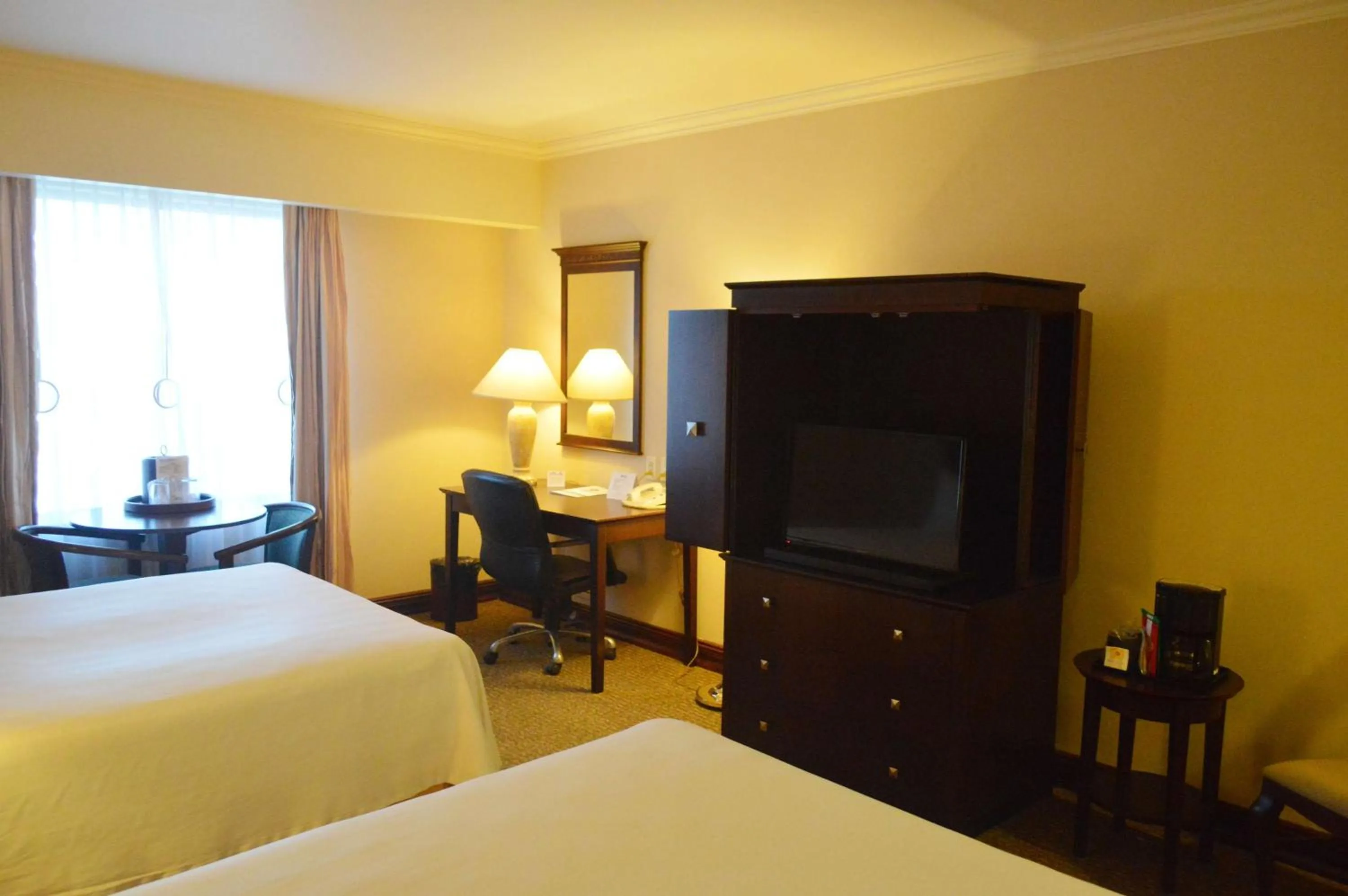 Photo of the whole room, Bed in Best Western PLUS Nuevo Laredo Inn & Suites