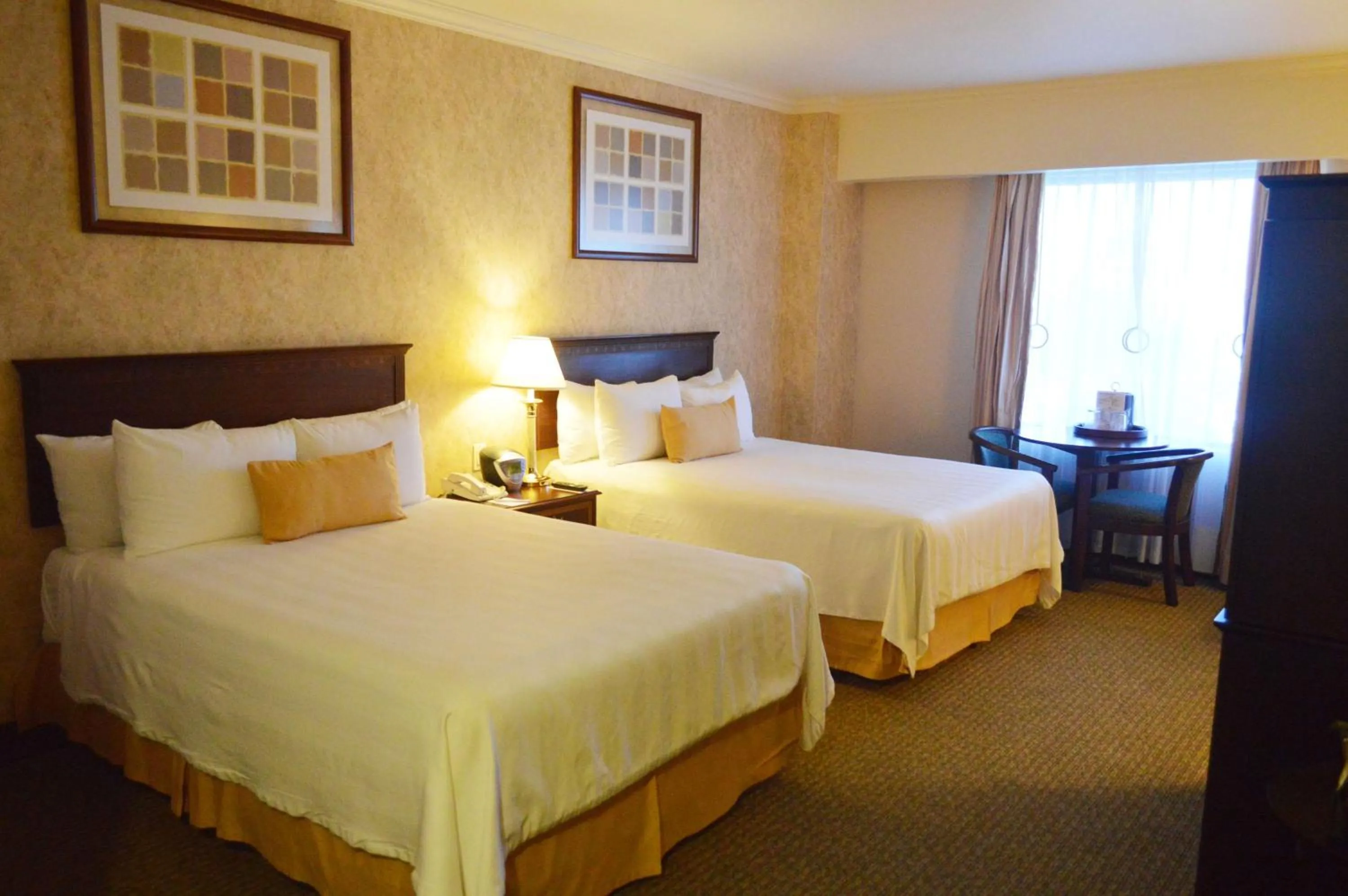 Photo of the whole room, Bed in Best Western PLUS Nuevo Laredo Inn & Suites