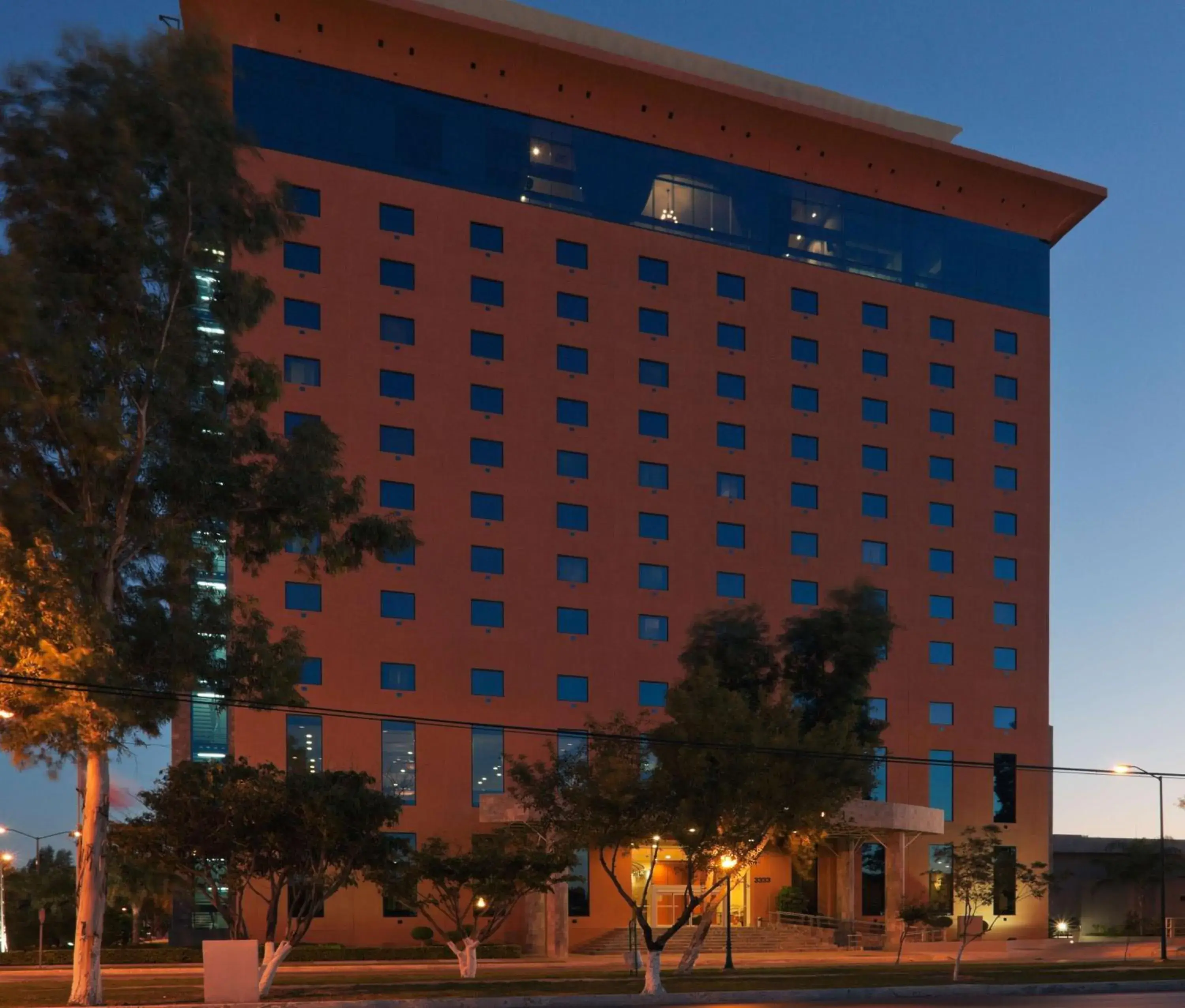 Property building in Best Western PLUS Nuevo Laredo Inn & Suites Property building in Best Western PLUS Nuevo Laredo Inn & Suites