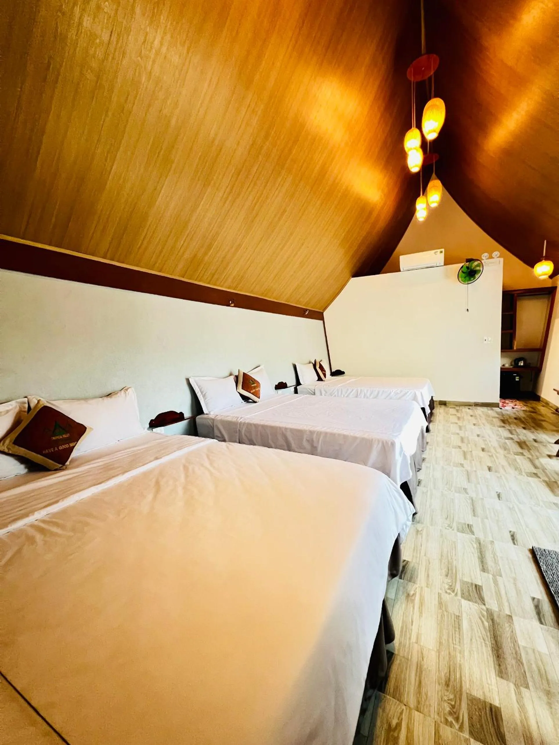 Bed in Tropical Valley Homestay - Villas