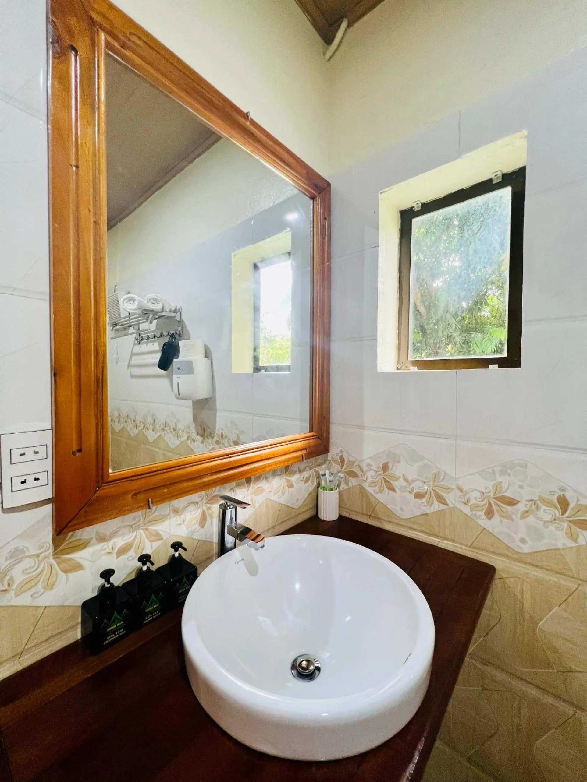 Bathroom in Tropical Valley Homestay - Villas