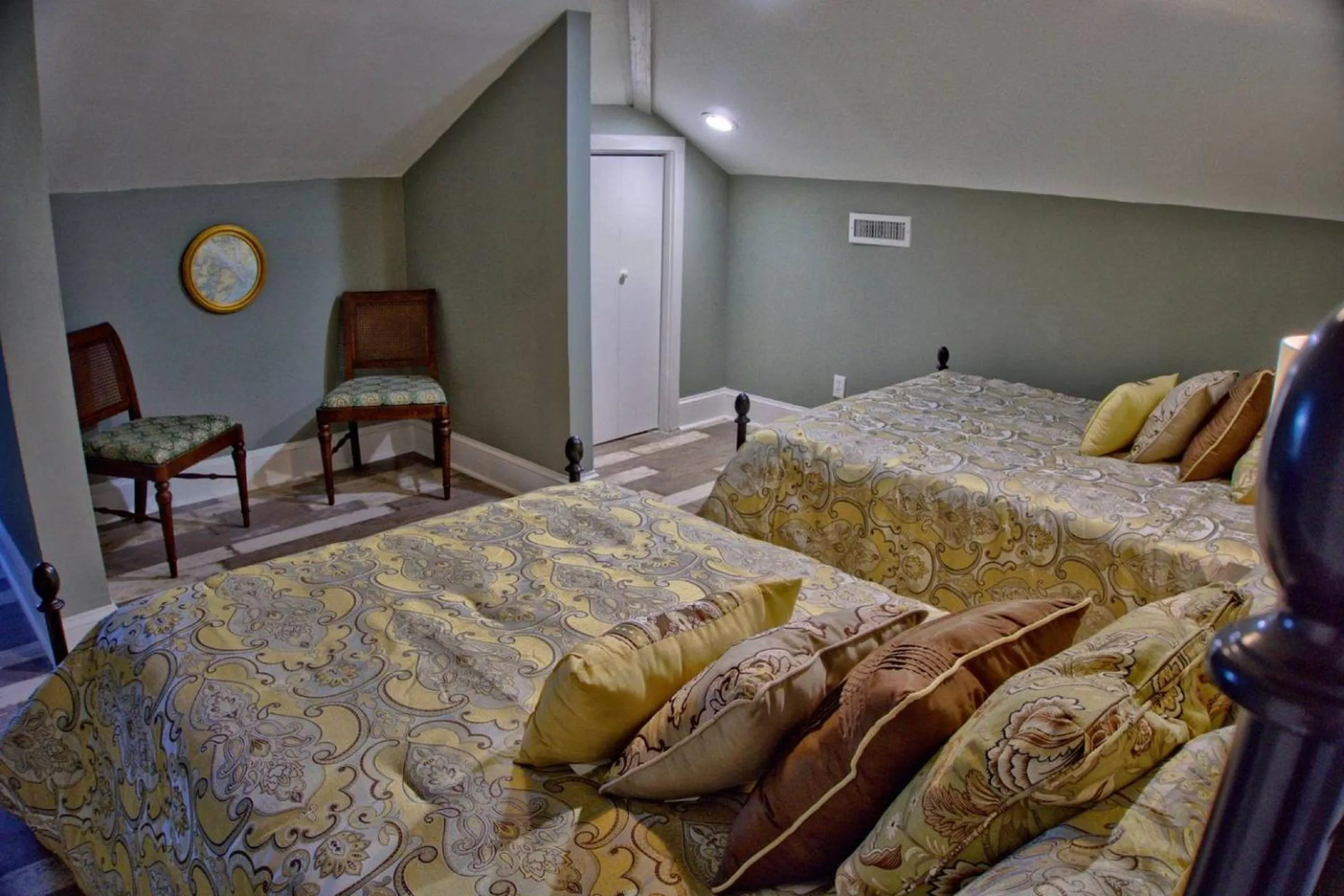 Bedroom, Bed in Beautiful 6 Bed, 5 Bath Historic Savannah Home