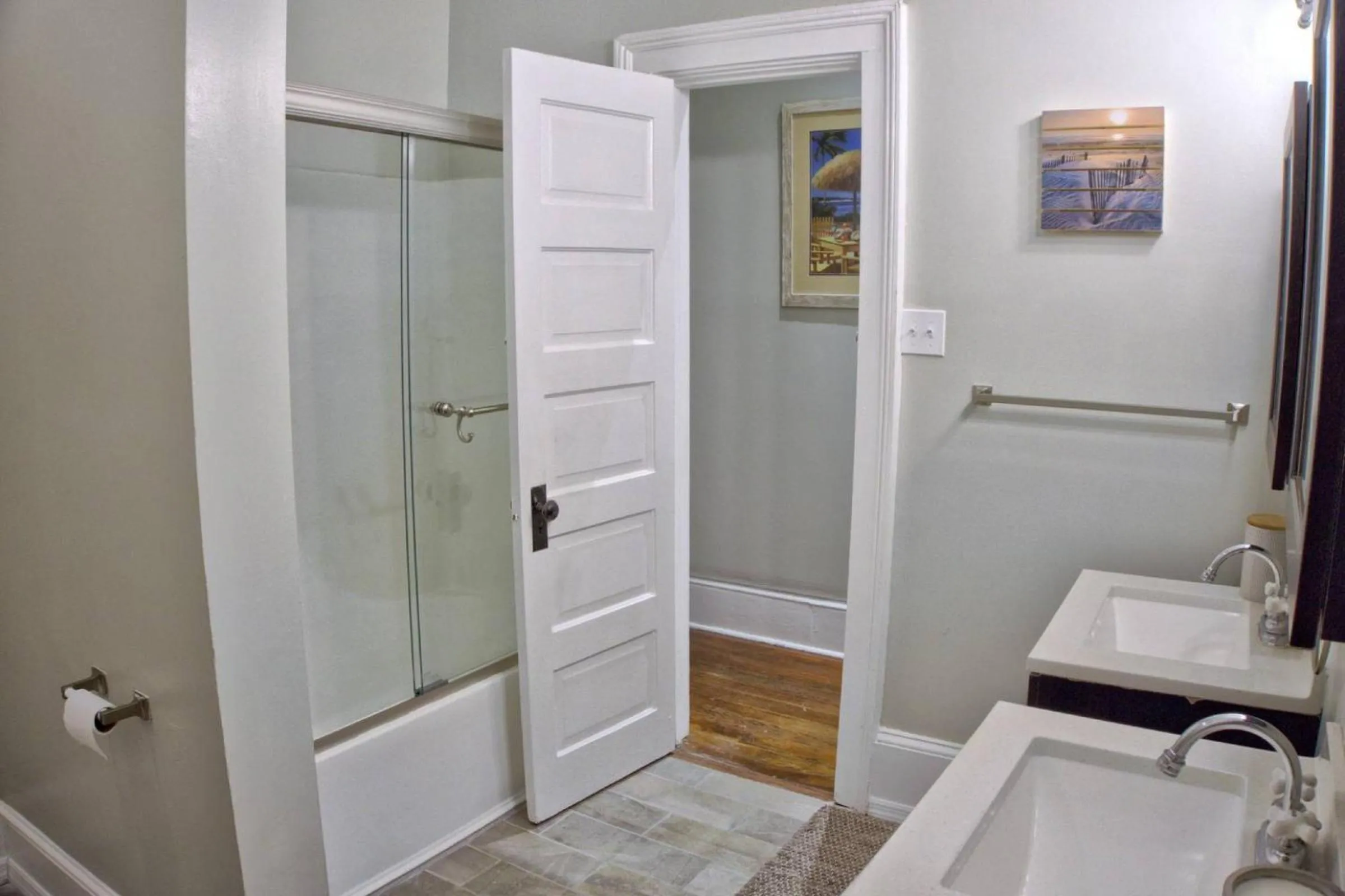 Bedroom in Beautiful 6 Bed, 5 Bath Historic Savannah Home