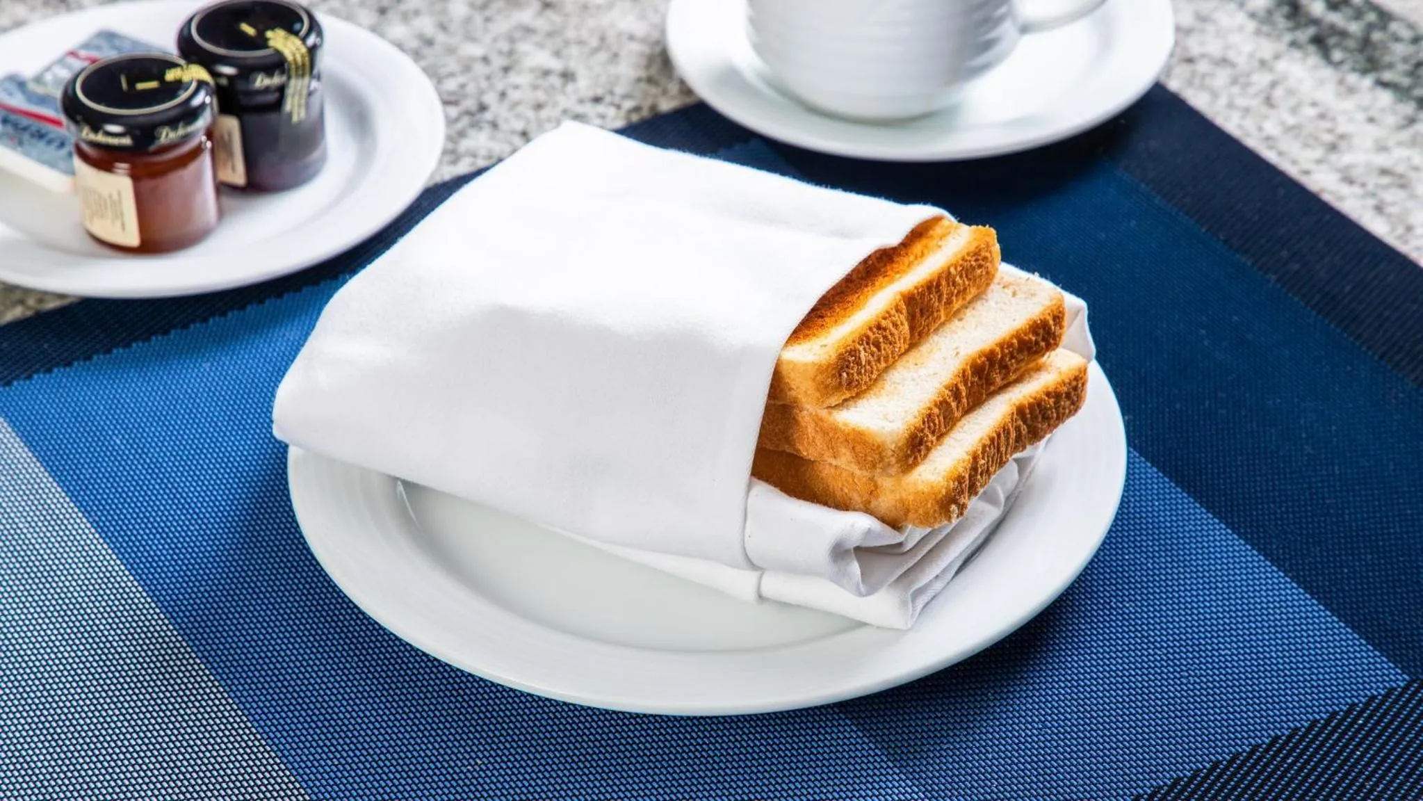 Restaurant/places to eat in Grand Fiesta Americana Chapultepec