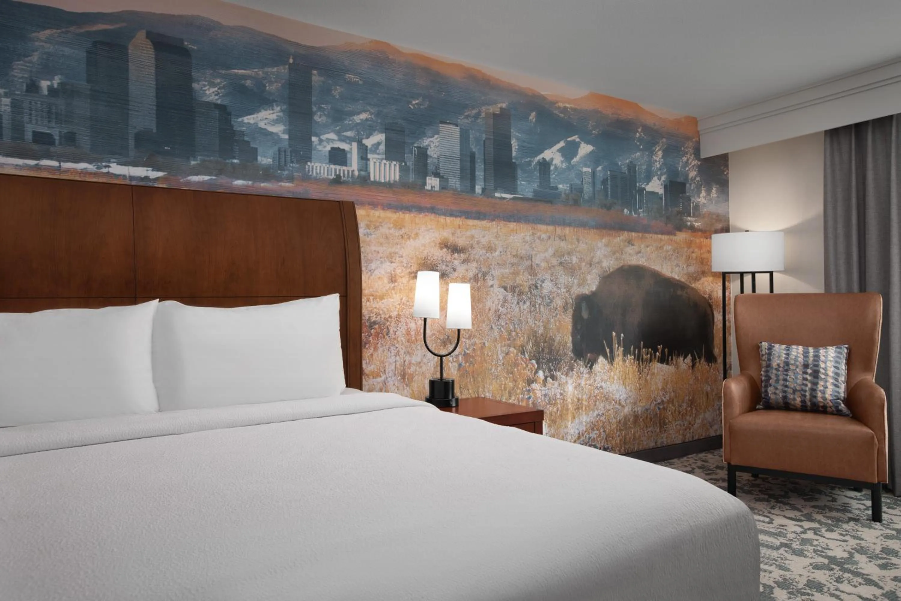 Bedroom, Bed in Hilton Garden Inn Denver Downtown