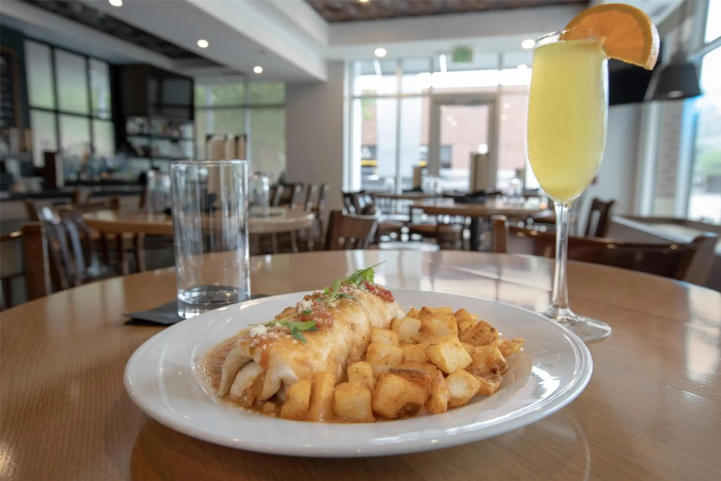 Lounge or bar in Hilton Garden Inn Denver Downtown Lounge or bar in Hilton Garden Inn Denver Downtown