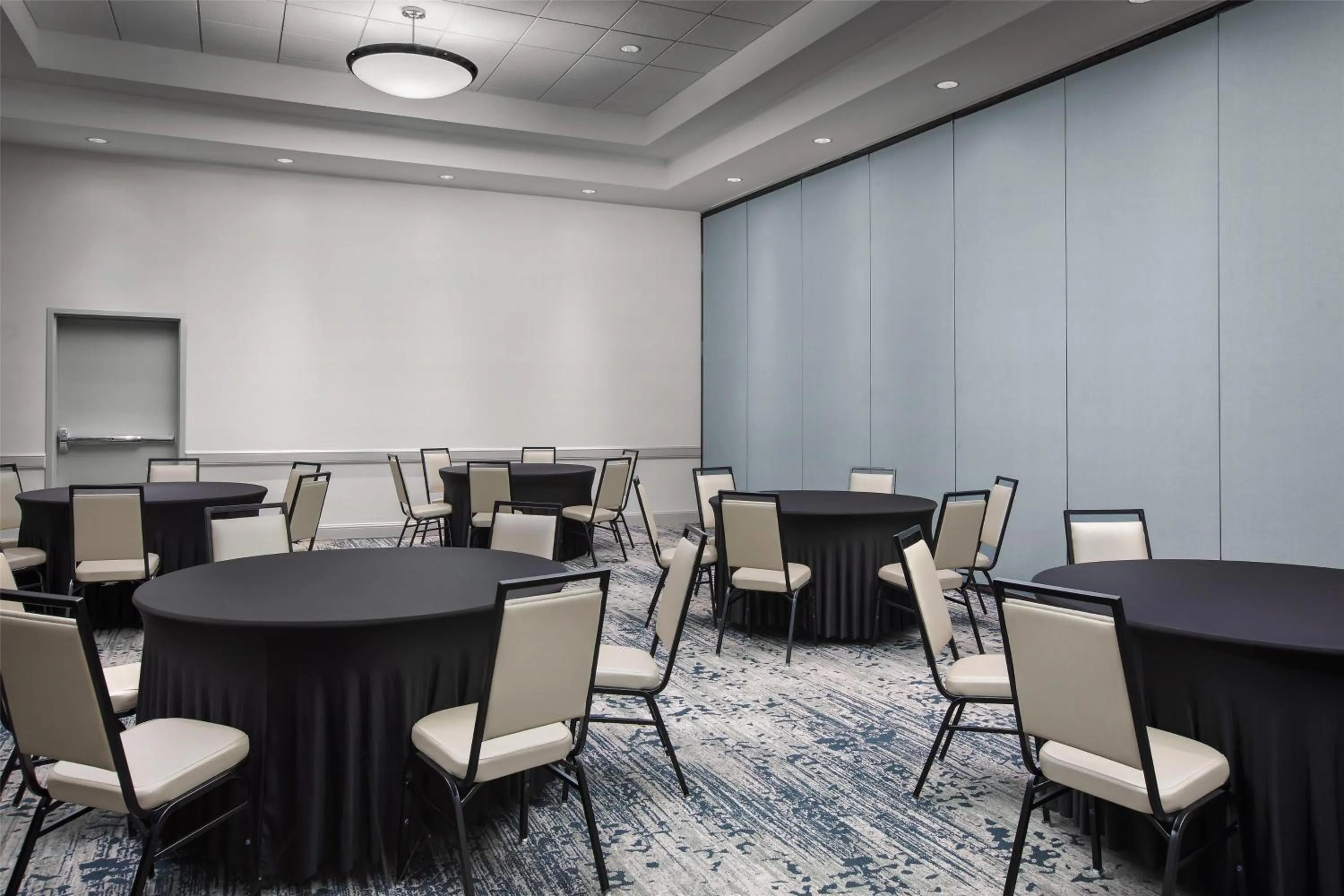Meeting/conference room in Hilton Garden Inn Denver Downtown