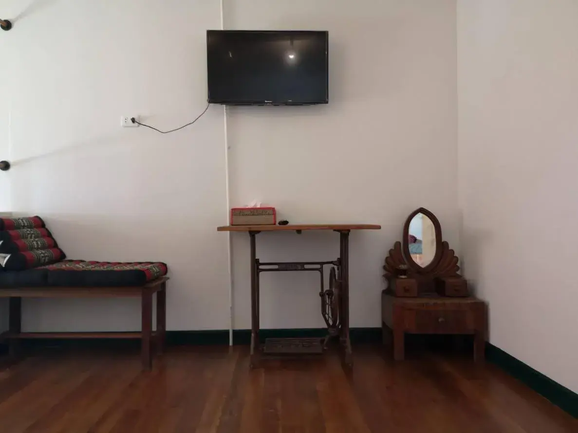 Twin Room with Terrace in Pimthong Place Twin Room with Terrace in Pimthong Place