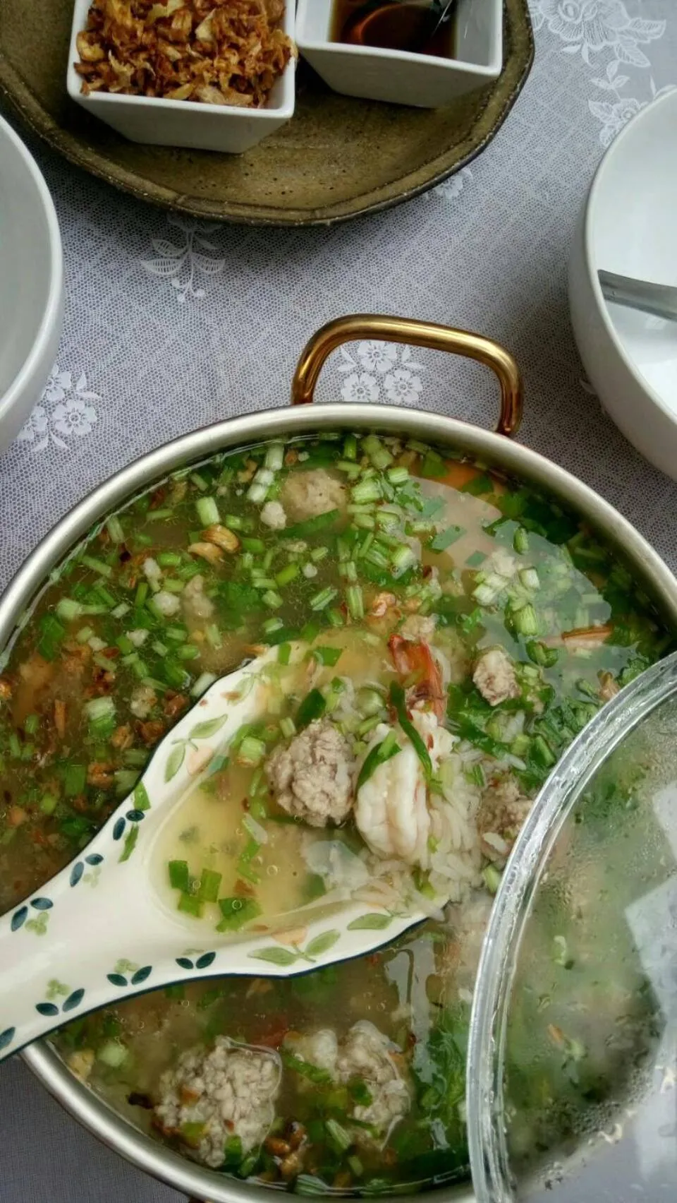 Breakfast in Pimthong Place