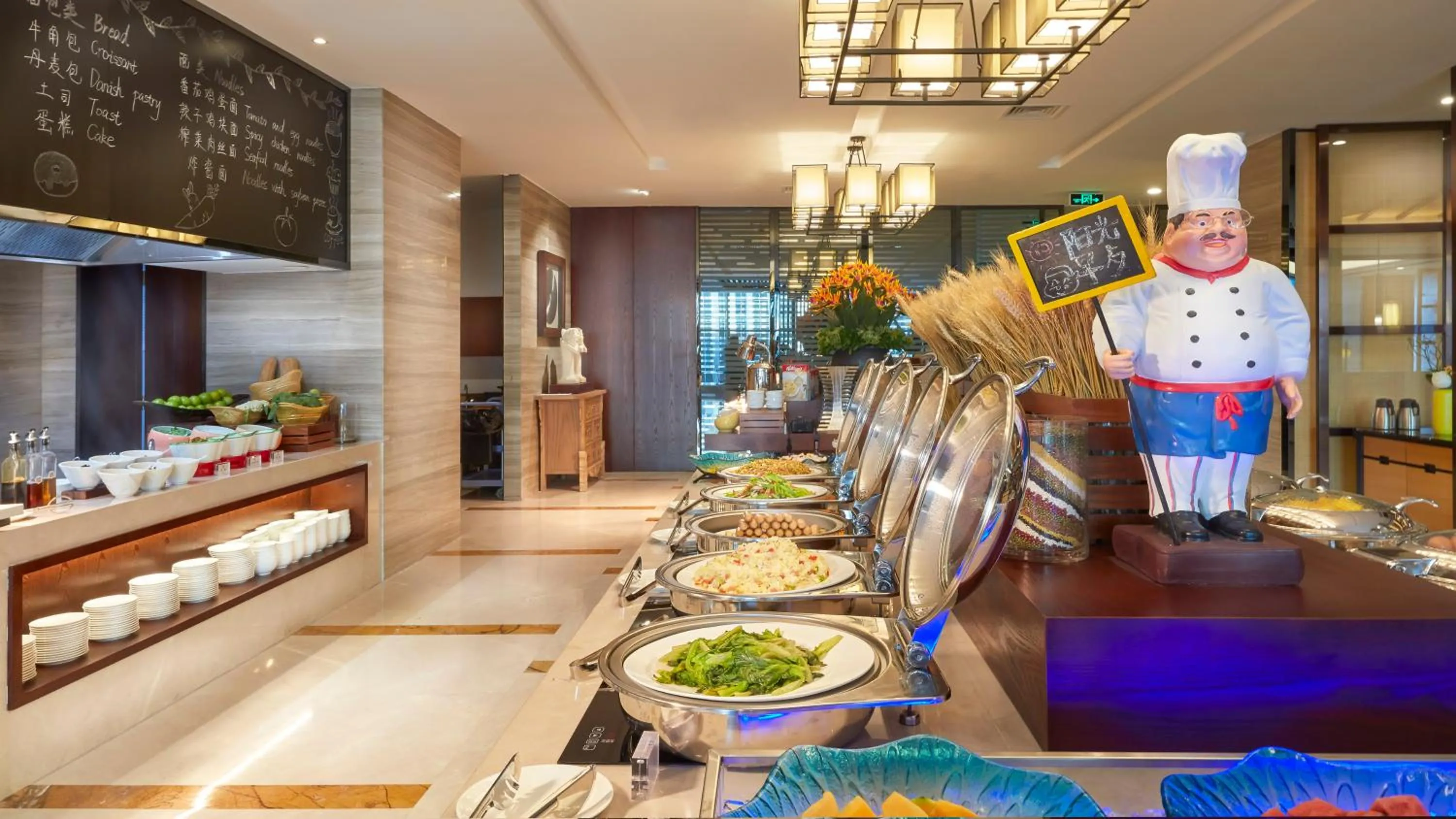 Breakfast in SSAW Boutique Hotel Ningbo CBD - Family Friendly & Business Travel